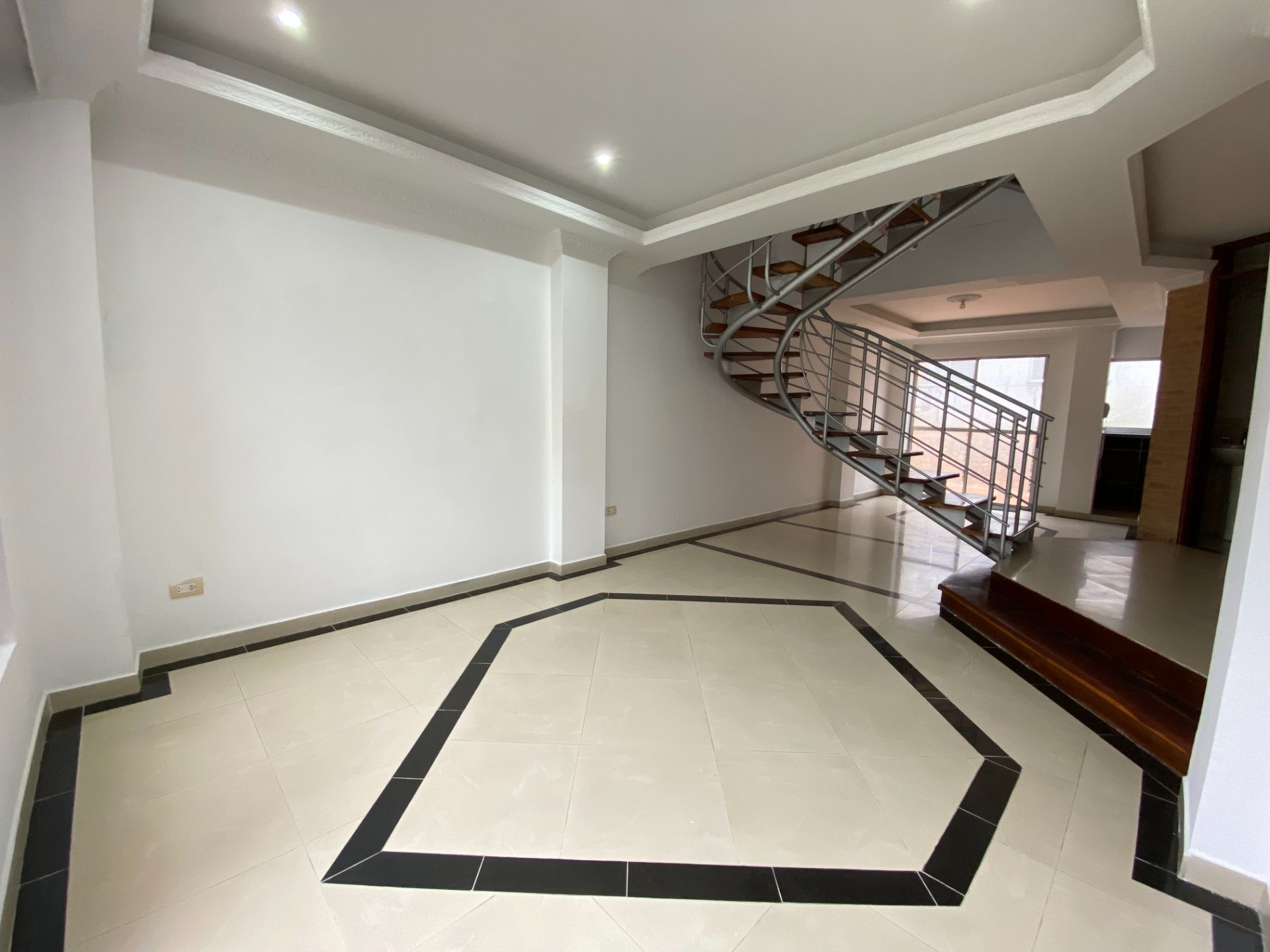 SE VENDE CASA ALTOS DE LA SIERRA 1..JPG