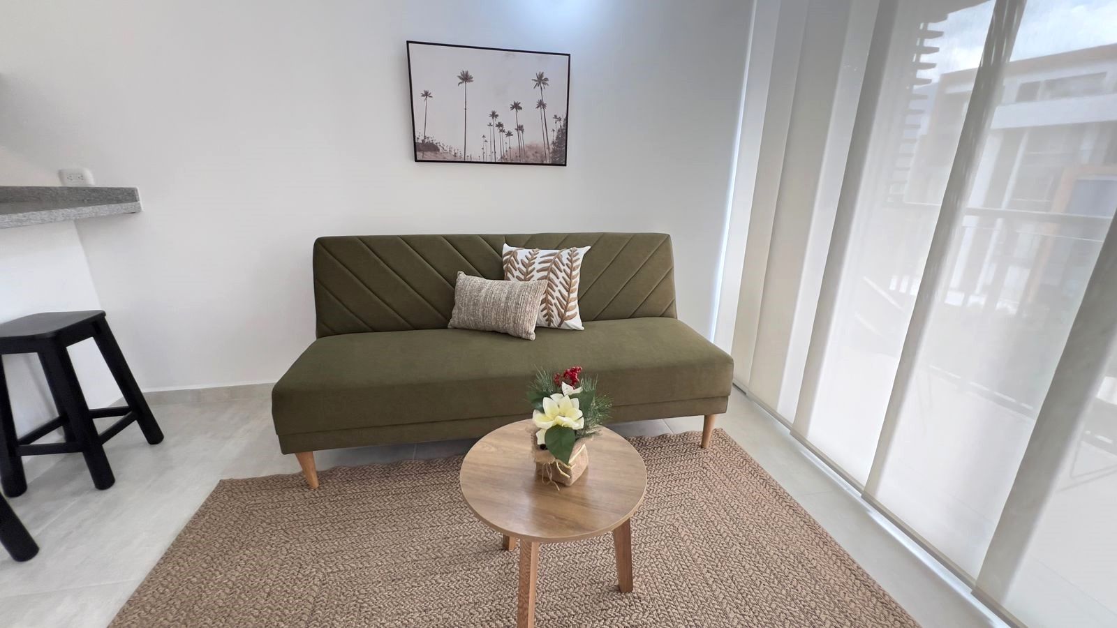hermoso apartaestudio amoblado en av 19 norte alquiler por noches (4).jpg