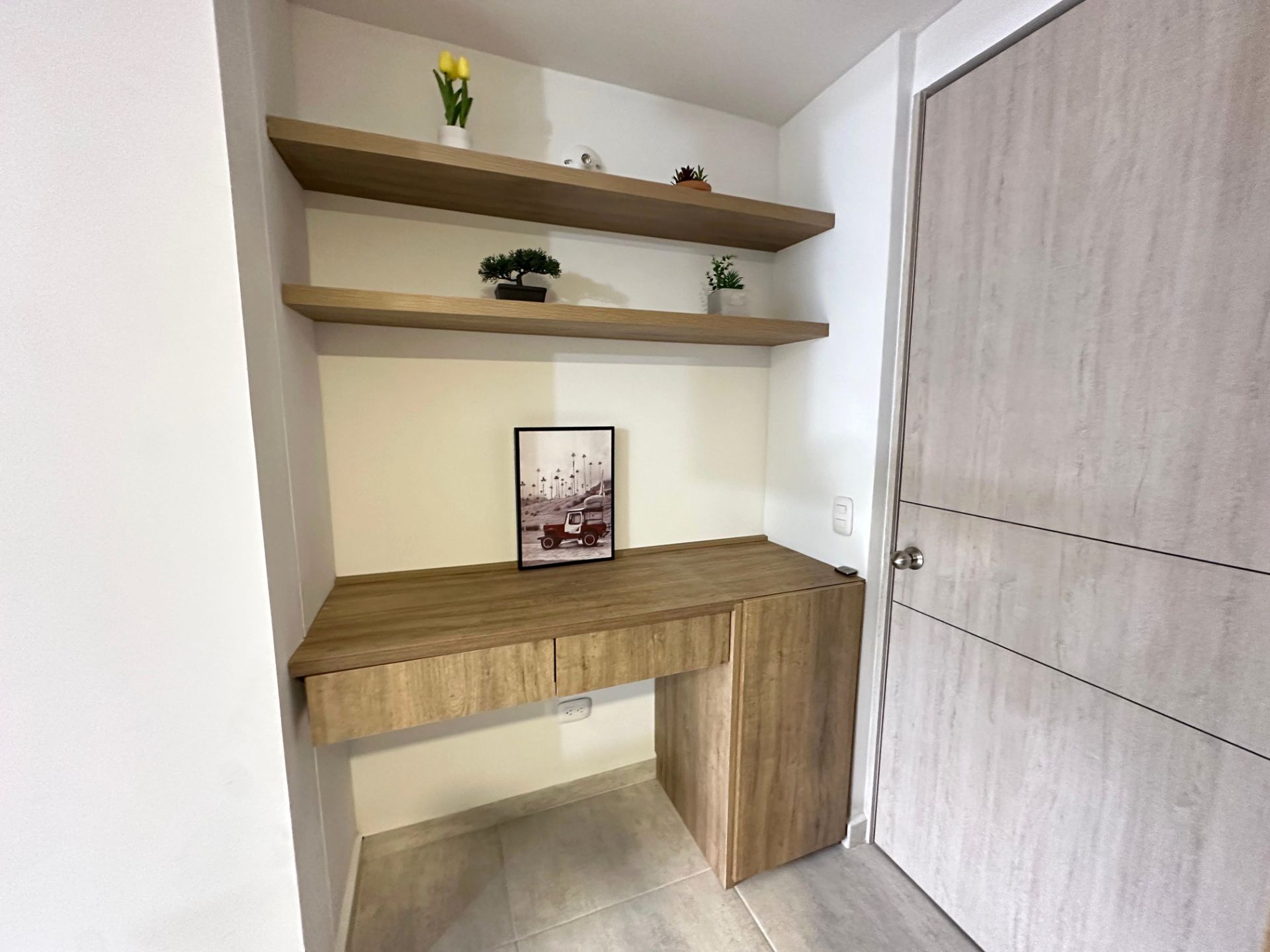 hermoso apartaestudio amoblado en av 19 norte alquiler por noches (6).jpg