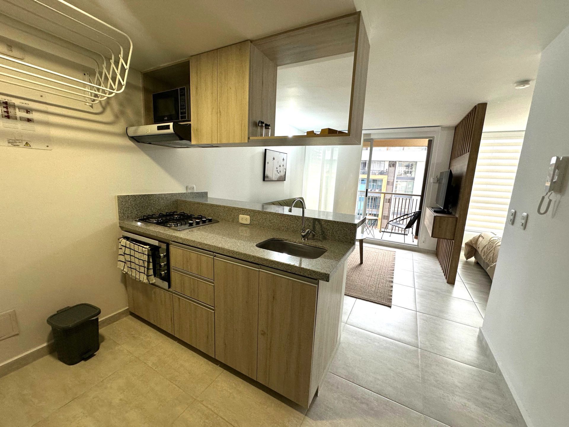 hermoso apartaestudio amoblado en av 19 norte alquiler por noches (5).jpg