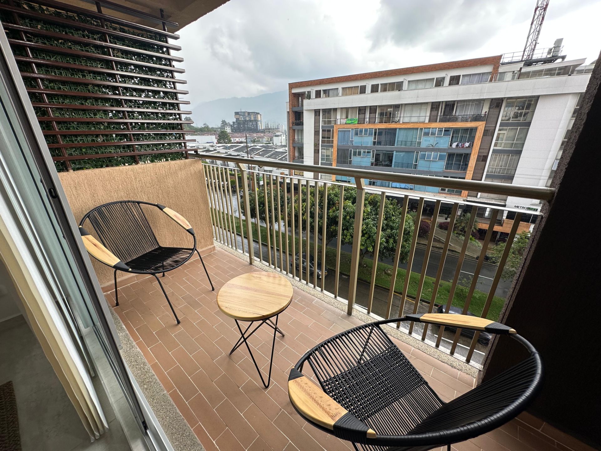 hermoso apartaestudio amoblado en av 19 norte alquiler por noches (27).jpg