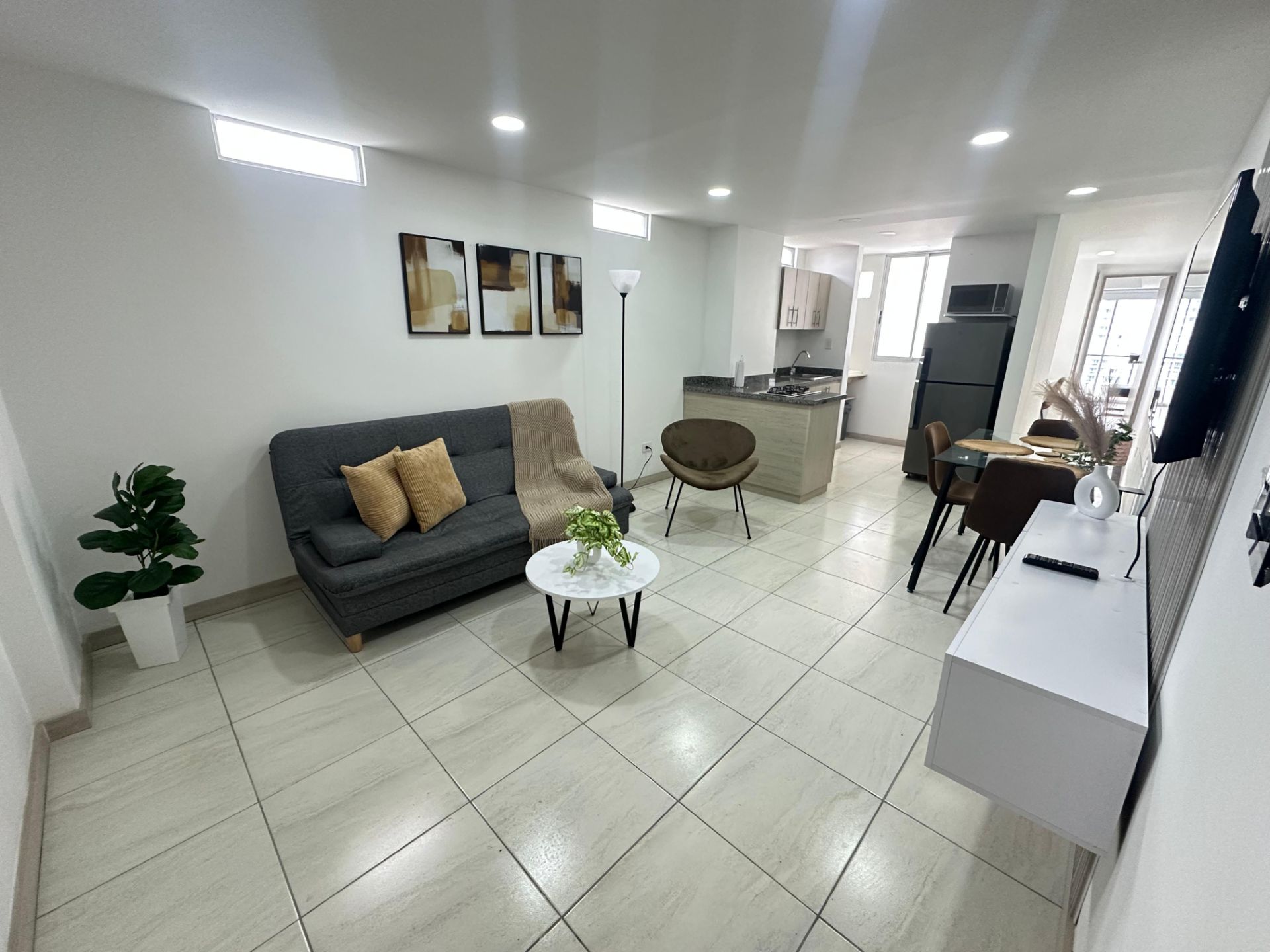 hermoso apartaestudio de dos ambientes en av bolivar oro negro  (18).jpg