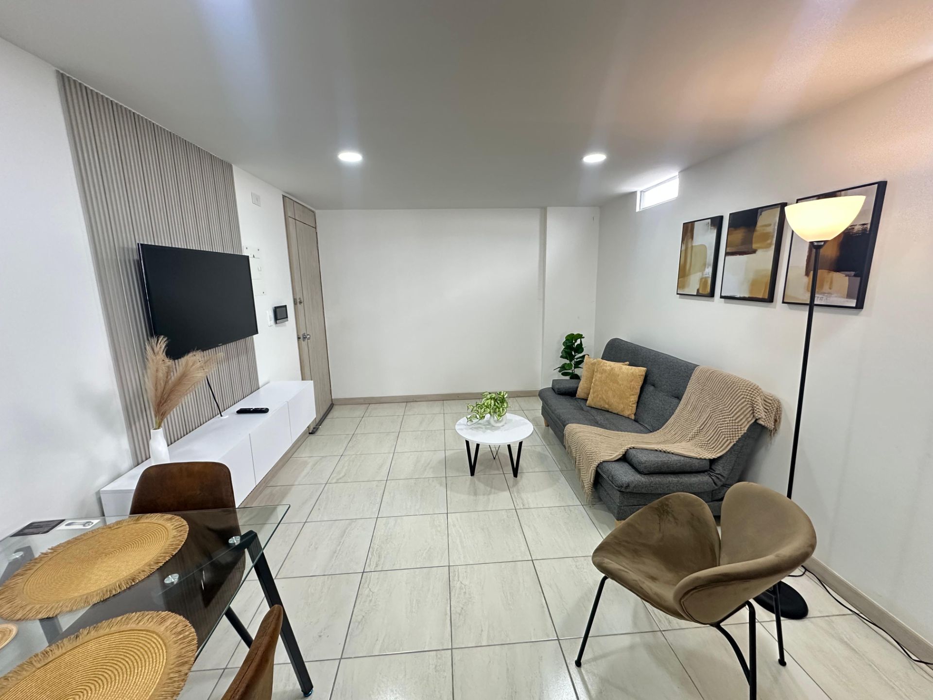 hermoso apartaestudio de dos ambientes en av bolivar oro negro  (26).jpg