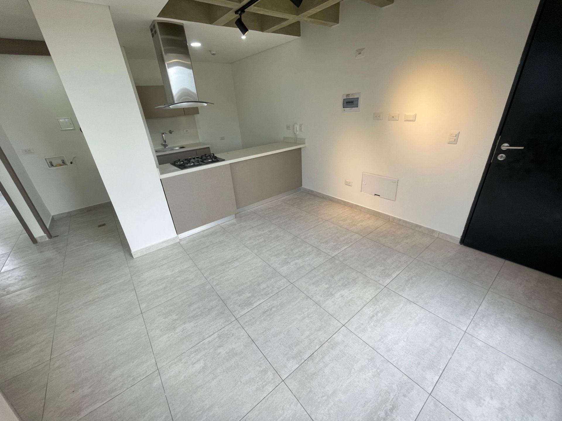 APARTAESTUDIO 504 TORRE 1 MONSERRAT (14).jpeg