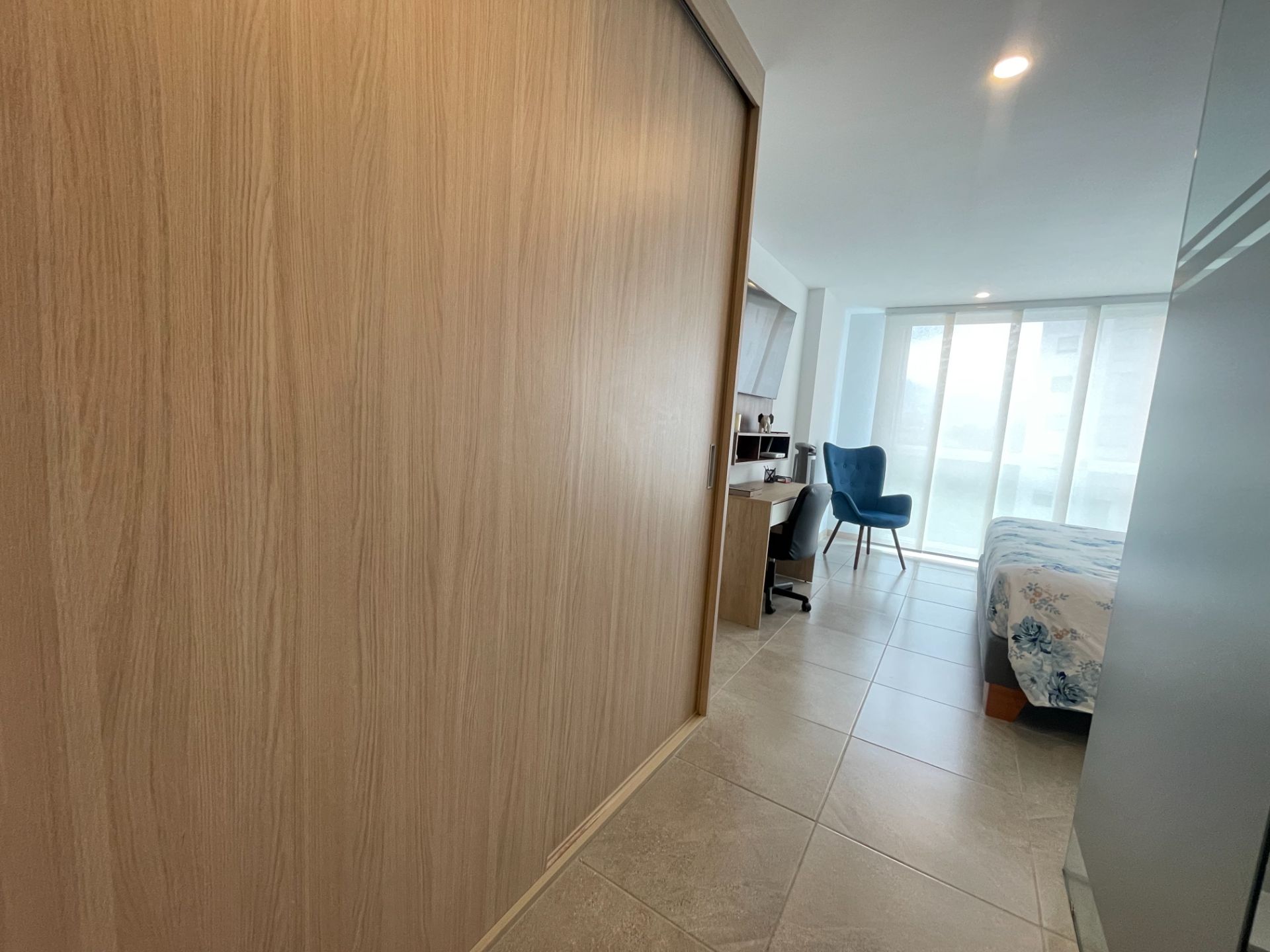 SE VENDE APARTAESTUDIO EN VIA CENTENARIO 7..JPG