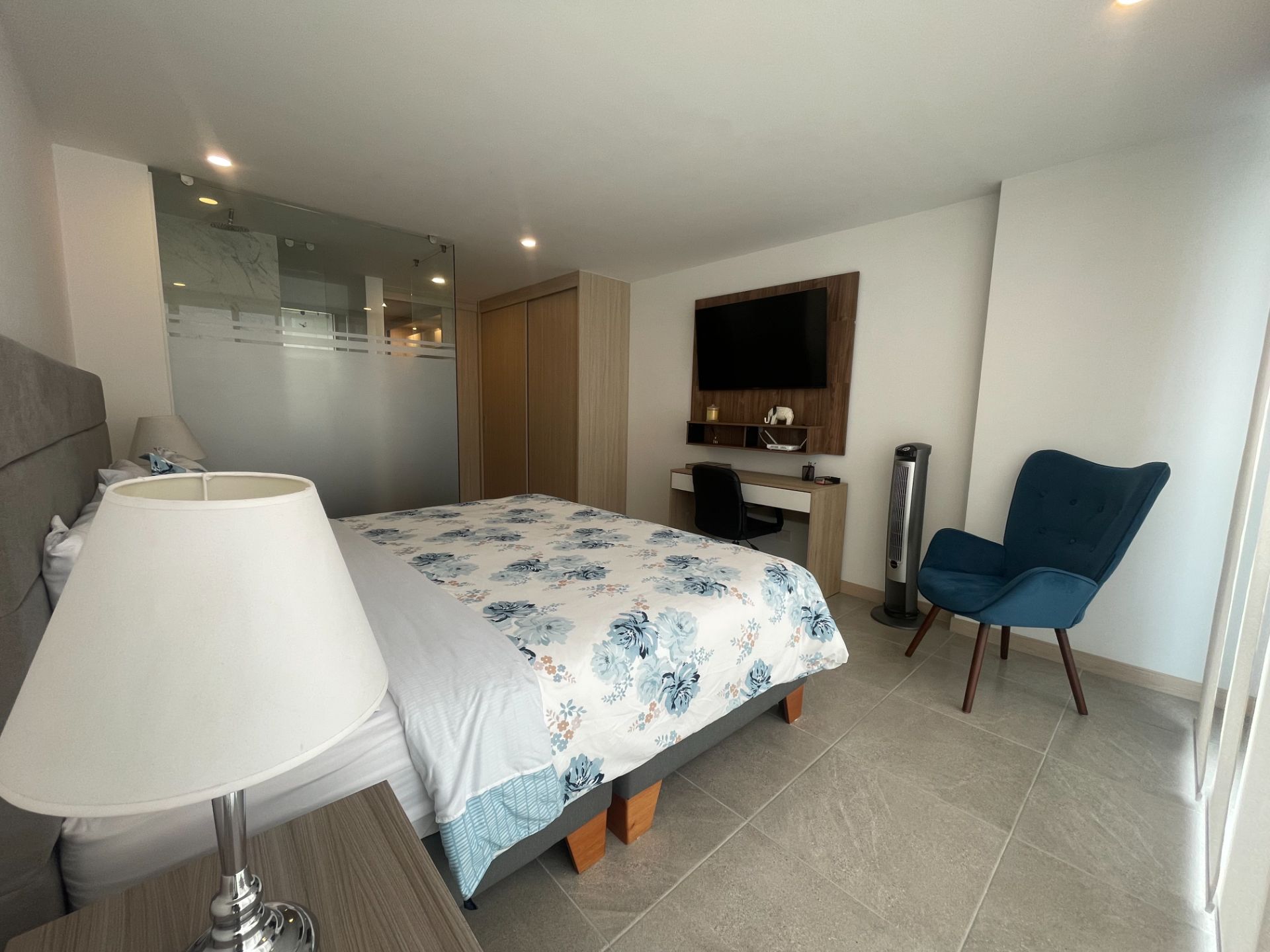 SE VENDE APARTAESTUDIO EN VIA CENTENARIO 11..JPG