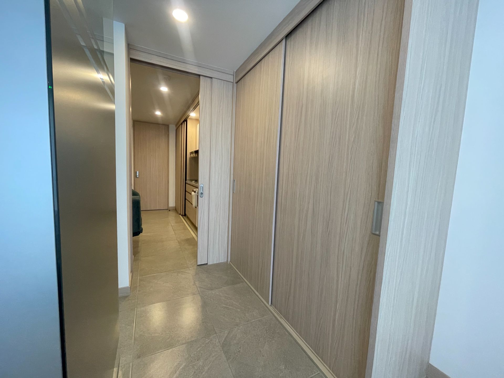 SE VENDE APARTAESTUDIO EN VIA CENTENARIO 15..JPG