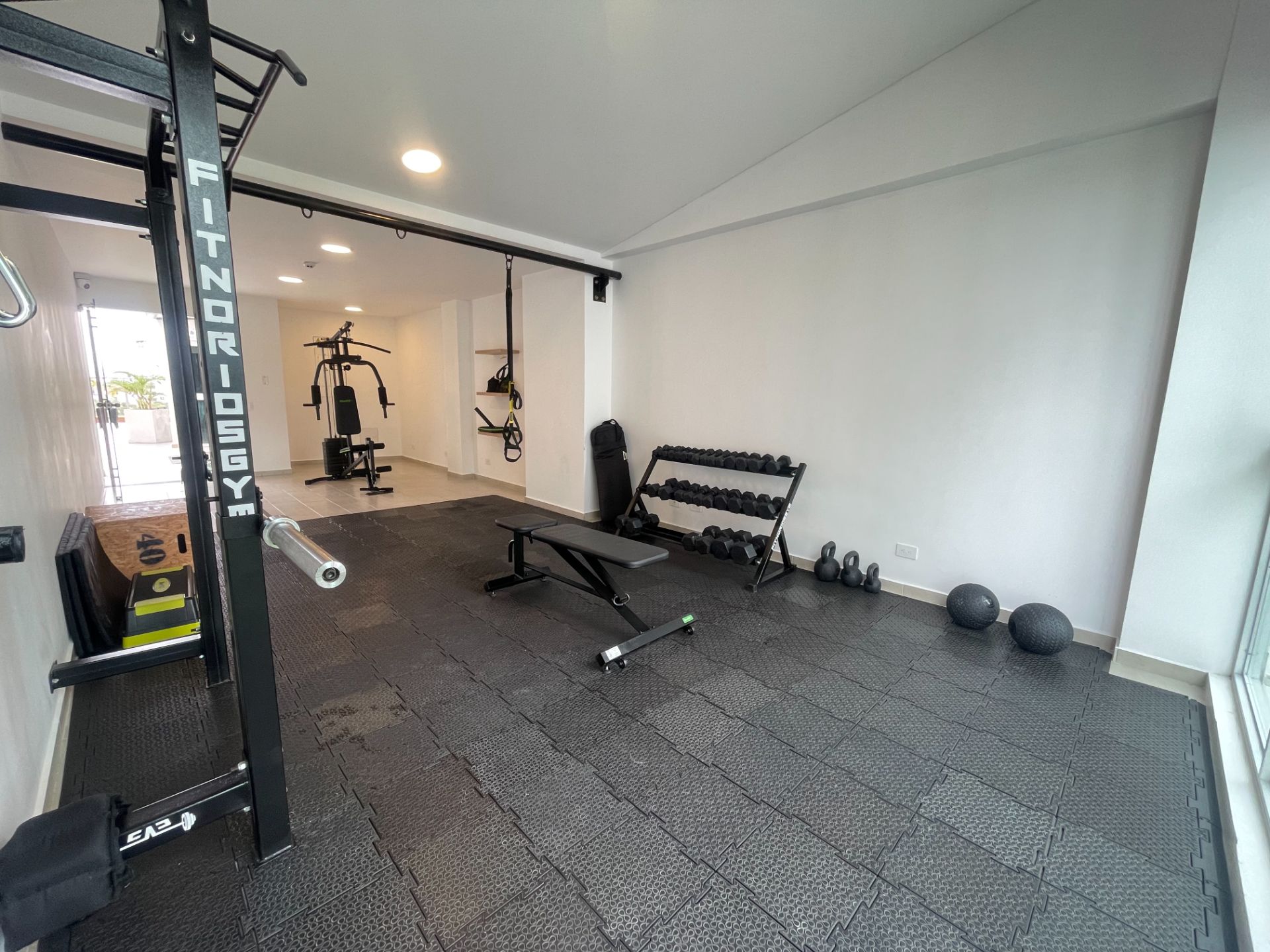 SE VENDE APARTAESTUDIO EN VIA CENTENARIO 19..JPG