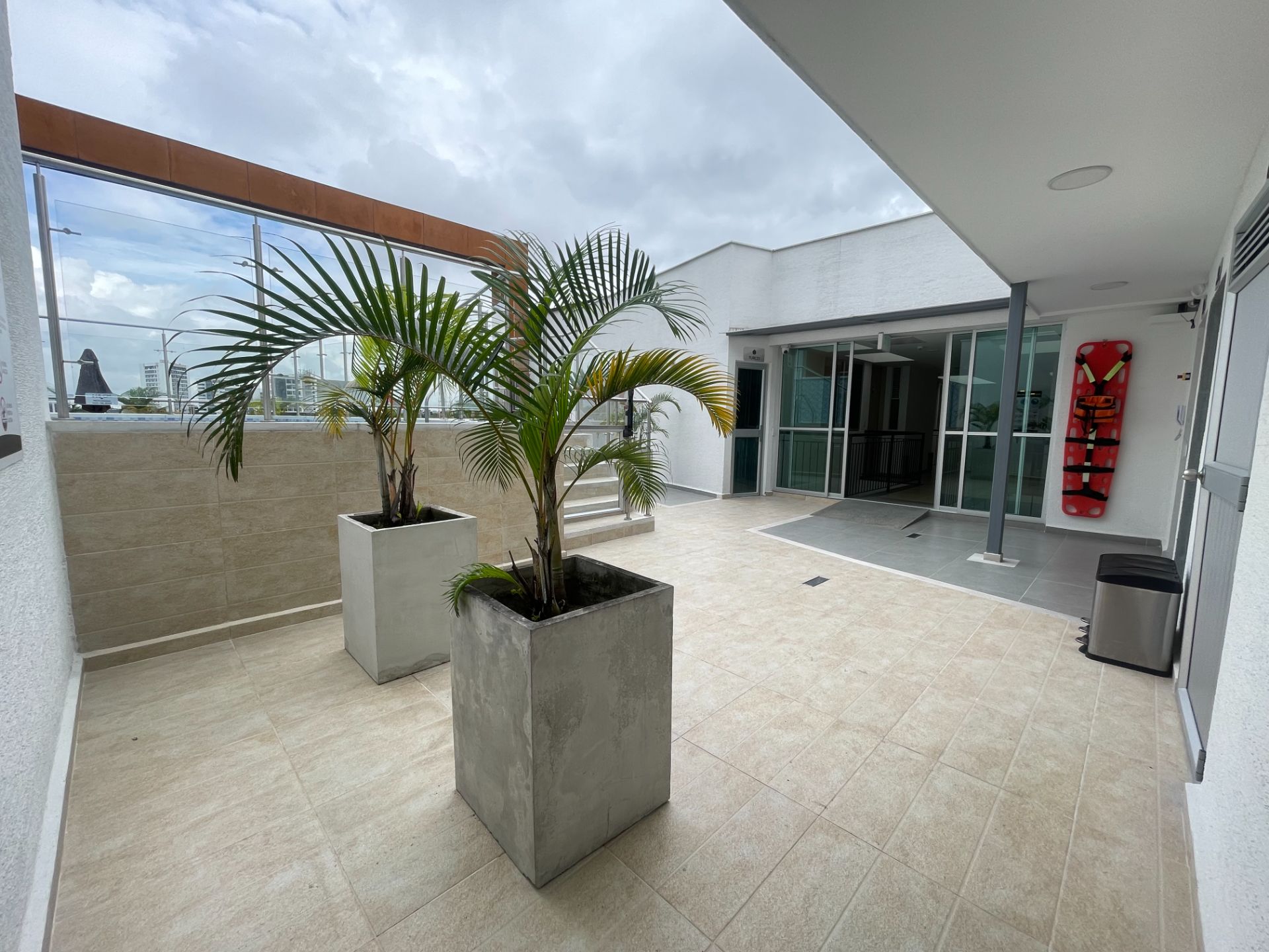 SE VENDE APARTAESTUDIO EN VIA CENTENARIO 21..JPG