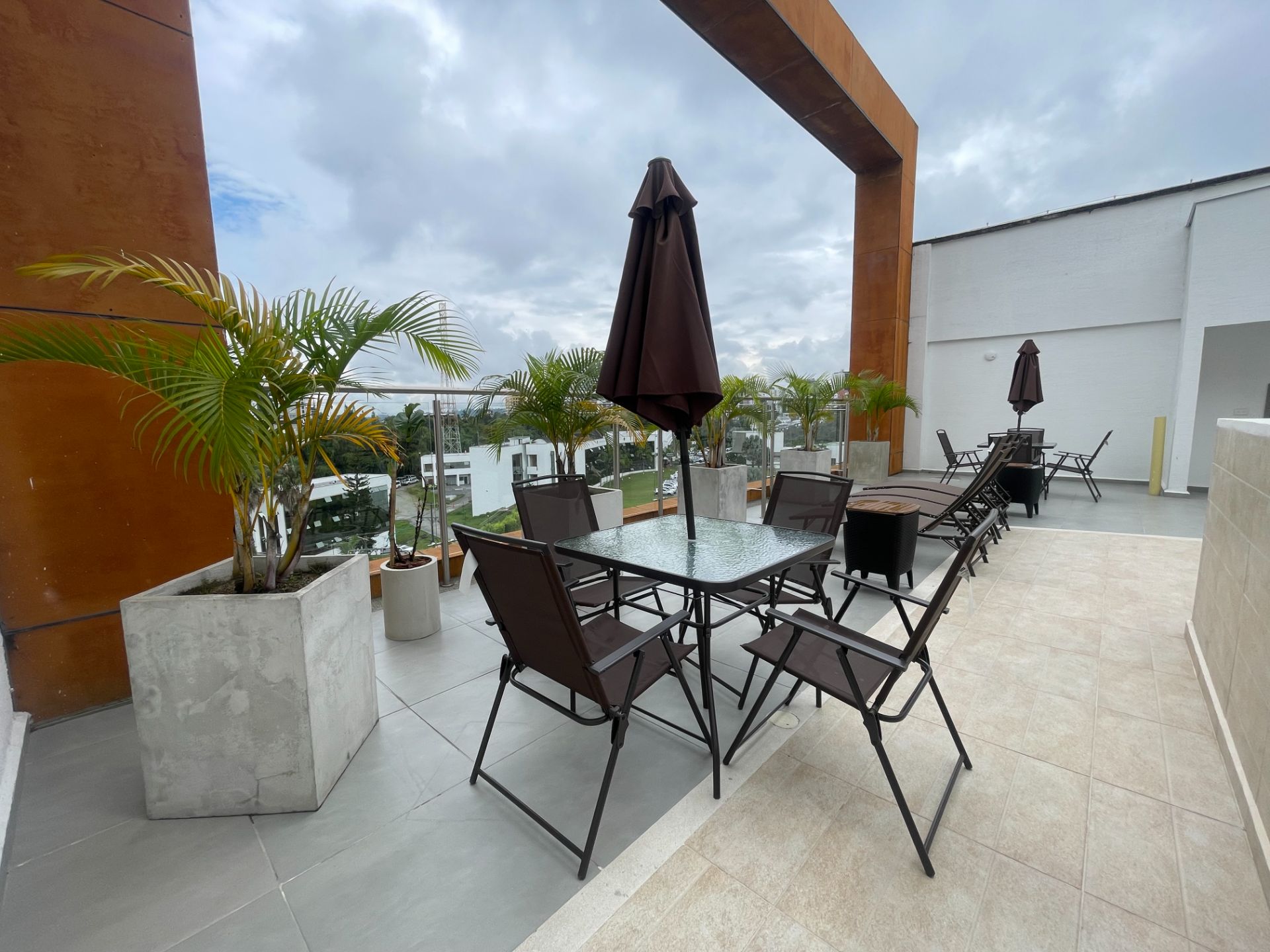 SE VENDE APARTAESTUDIO EN VIA CENTENARIO 26..JPG