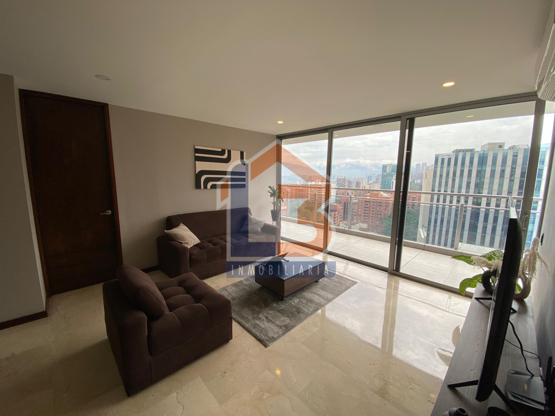 SE VENDE APARTAMENTO SECTOR EL POBLADO 4..jpg
