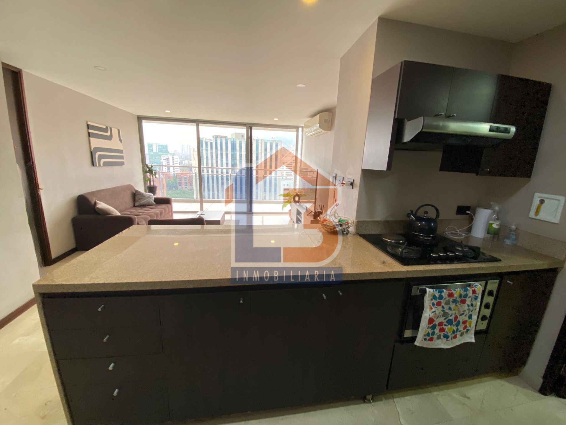 SE VENDE APARTAMENTO SECTOR EL POBLADO 9..jpg