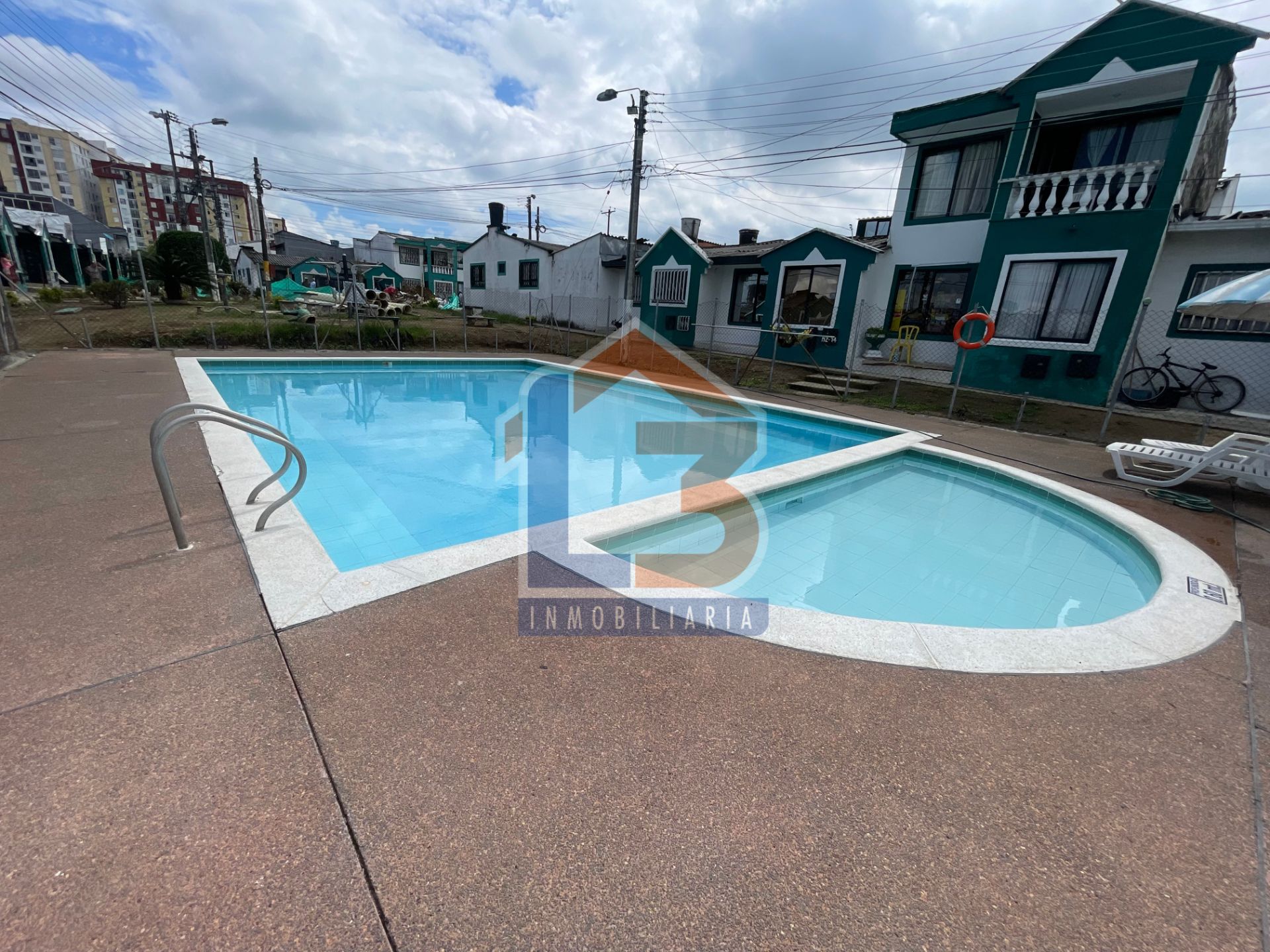 SE VENDE CASA SECTOR OCCIDENTE 33..jpg
