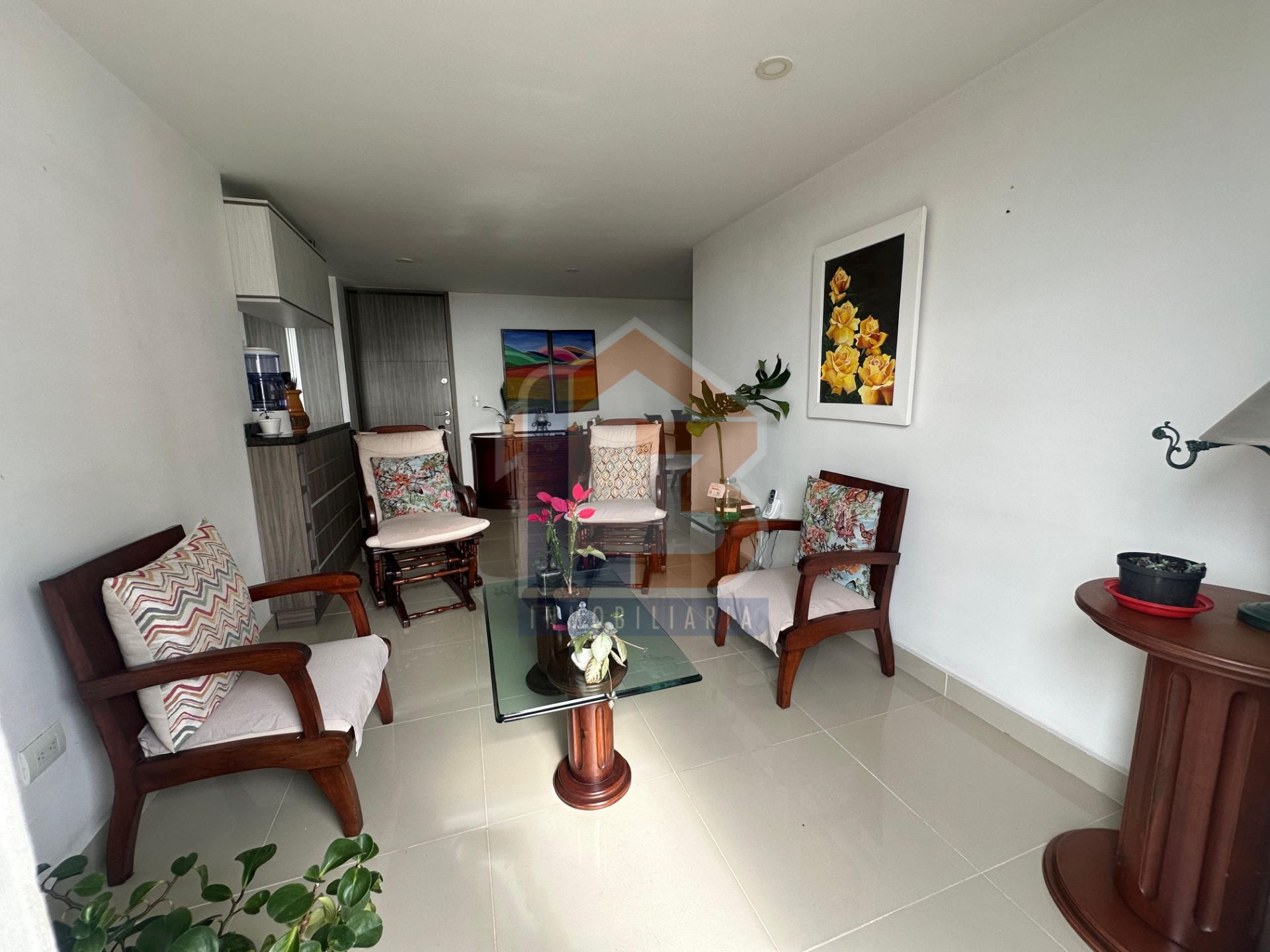 SE VENDE APTO EN LAURELES (1).jpg
