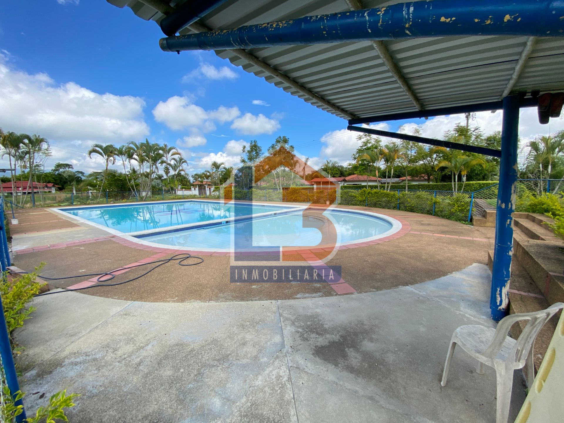 SE VENDE CASA EN VEREDA ALBANIA  (61).jpg