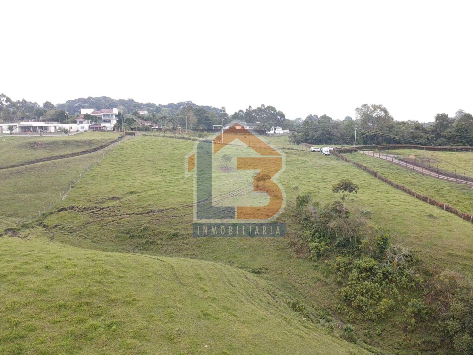 SE VENDE LOTE CIRCASIA (10).jpg