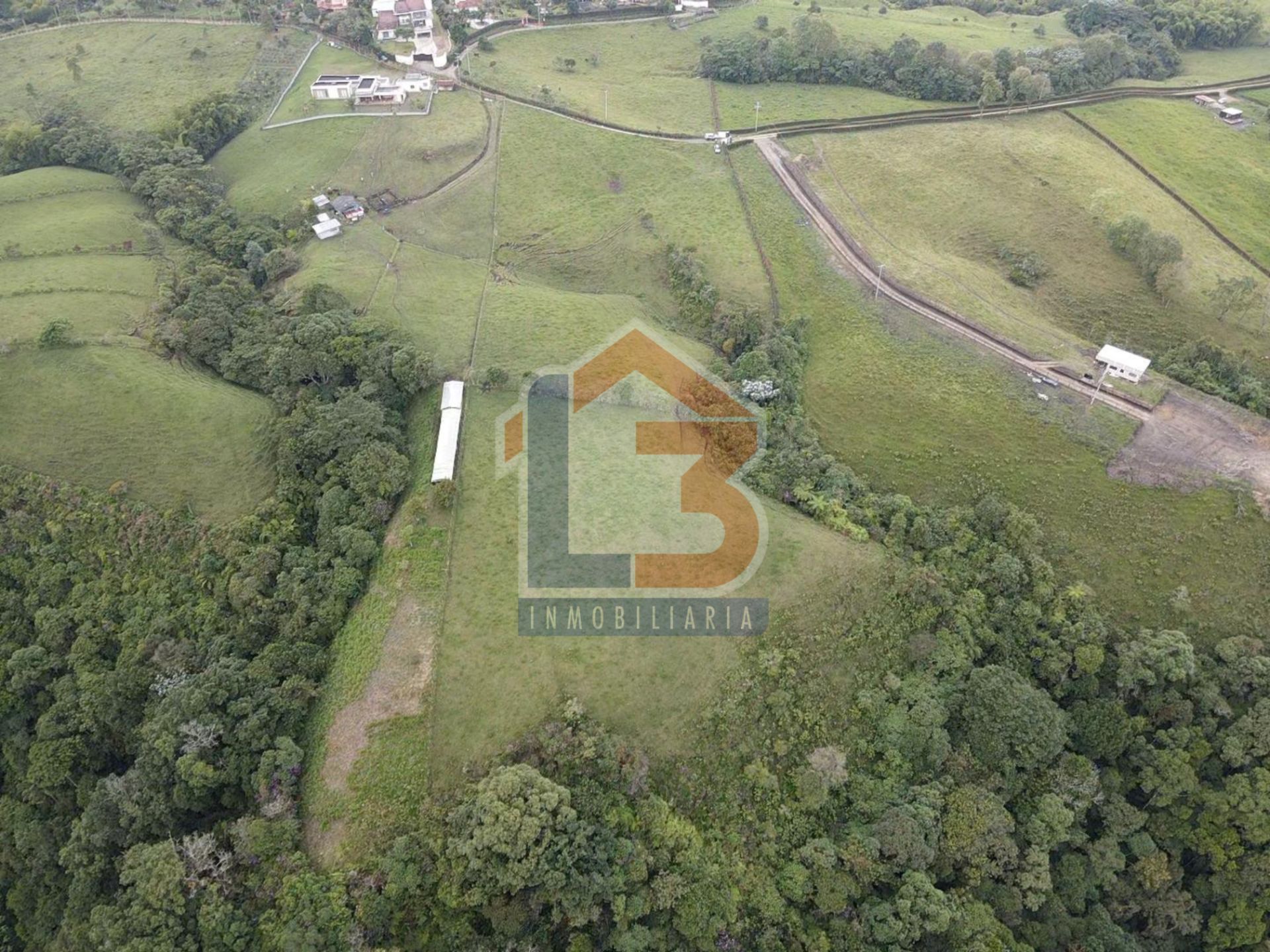 SE VENDE LOTE CIRCASIA (32).jpg