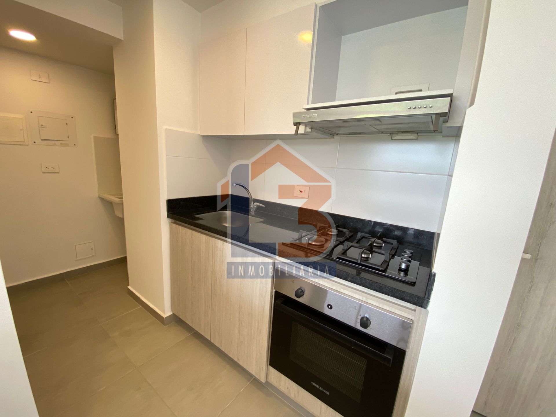 SE VENDE APTO AV 19 (16).jpg