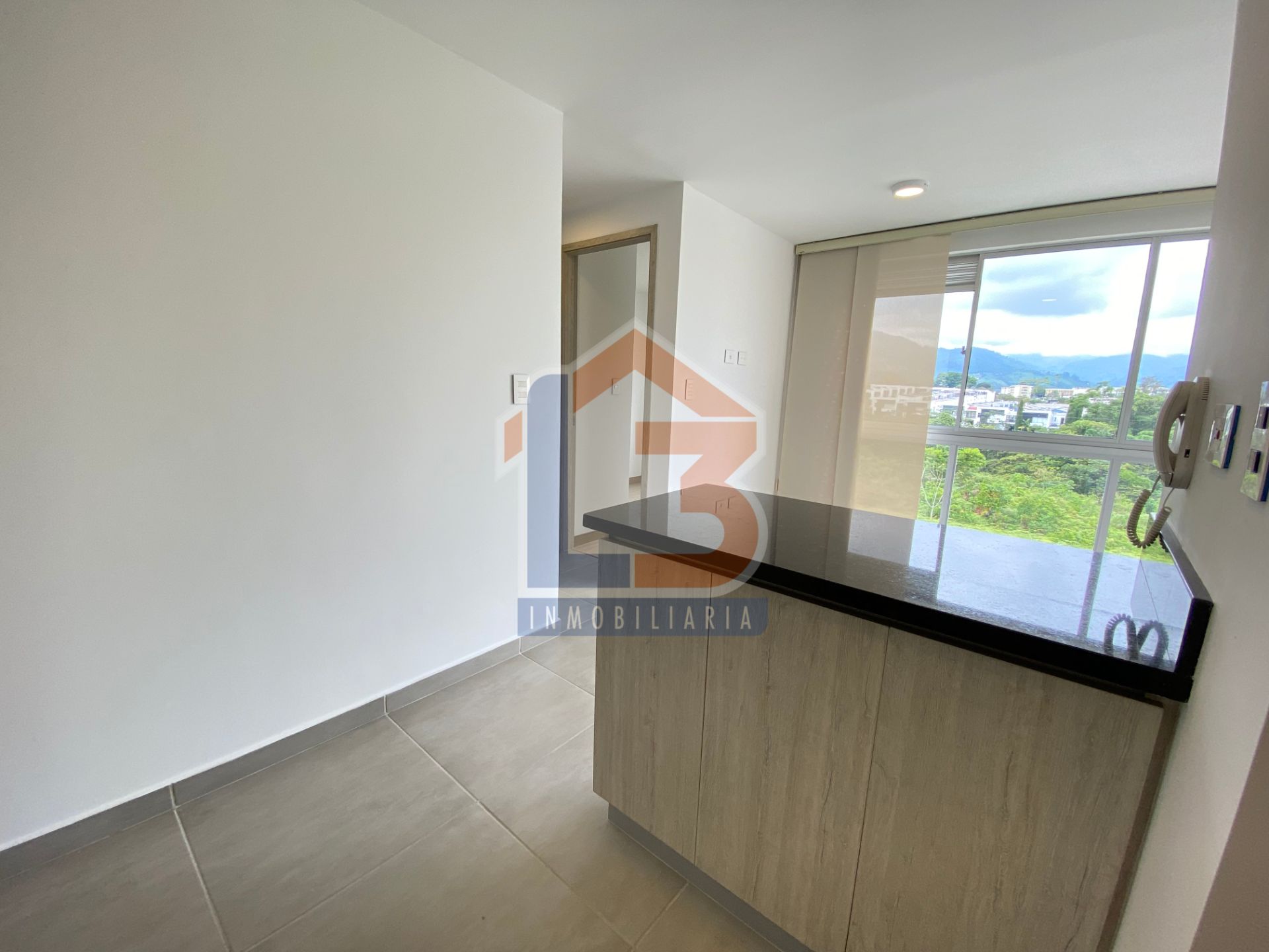 SE VENDE APTO AV 19 (17).jpg