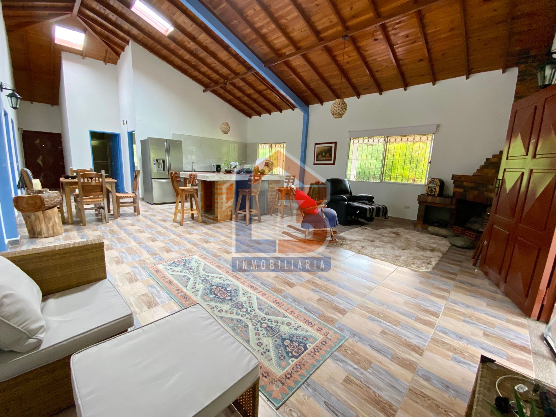 SE VENDE CASA CAMPESTRE VIA BARCELONA 1..jpg