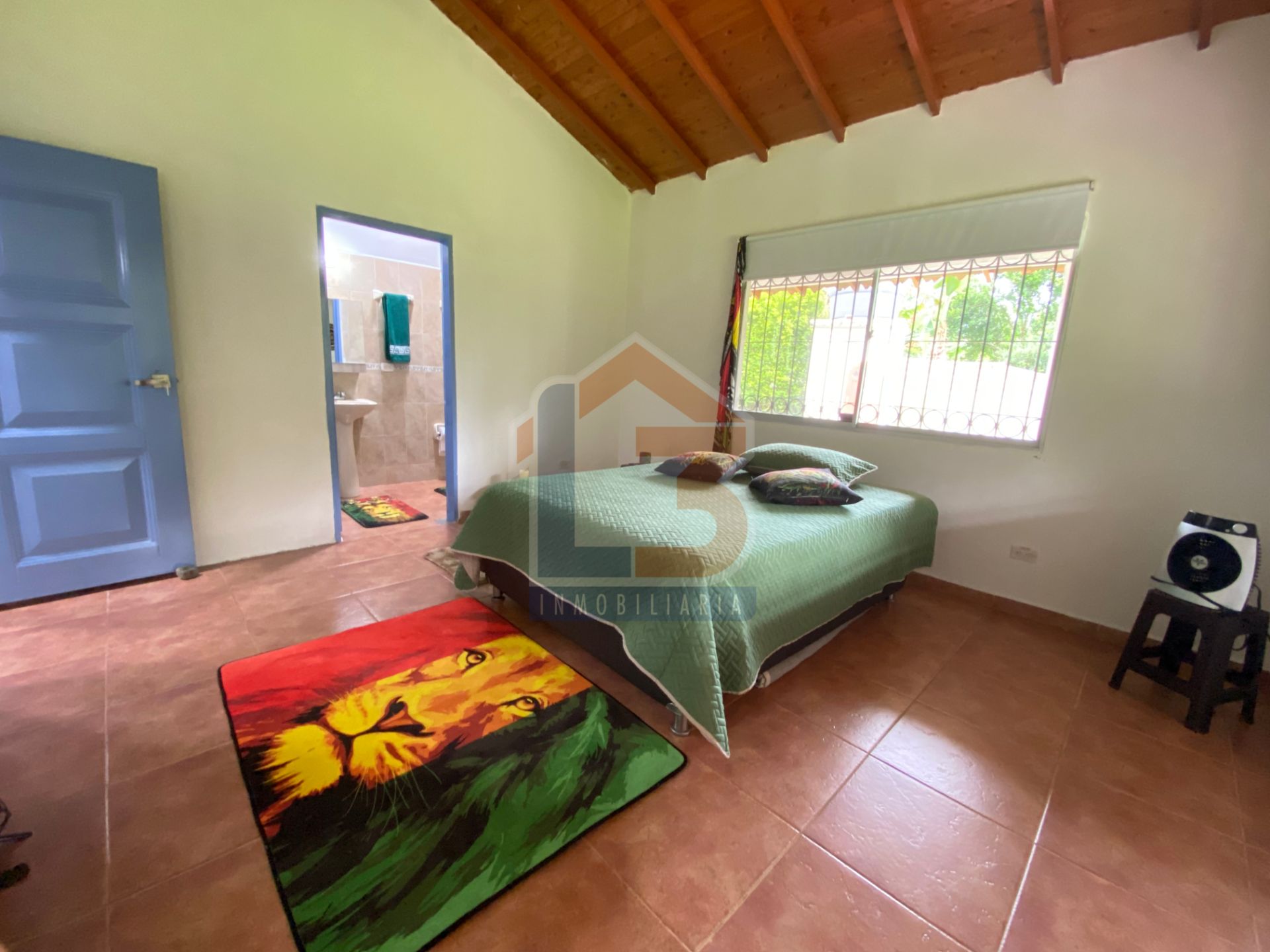 SE VENDE CASA CAMPESTRE VIA BARCELONA 18..jpg