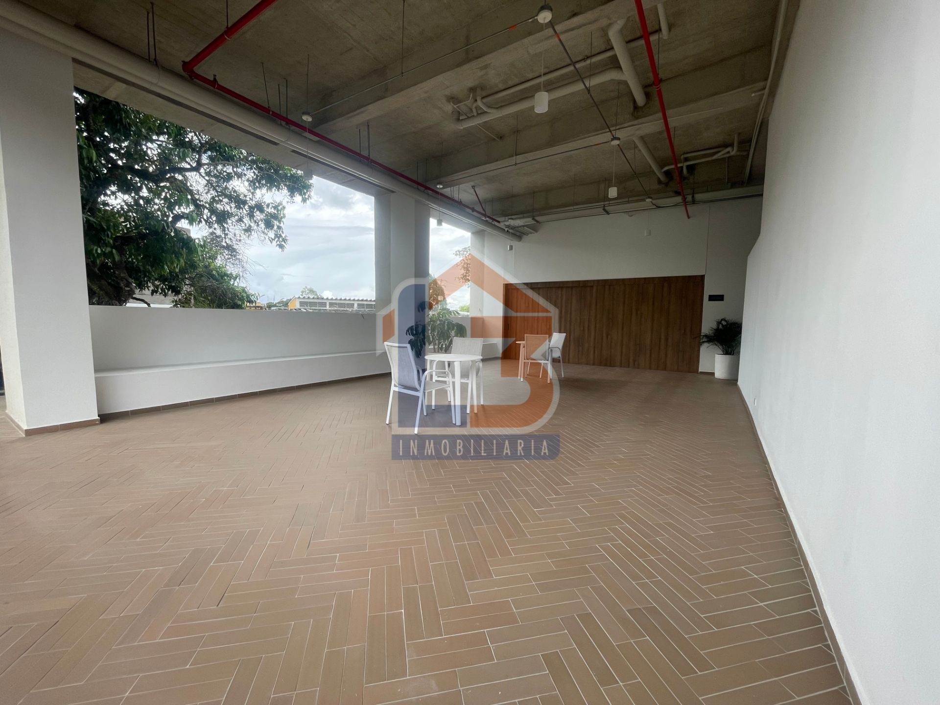 SE VENDE APTO AV 19  (31).jpg