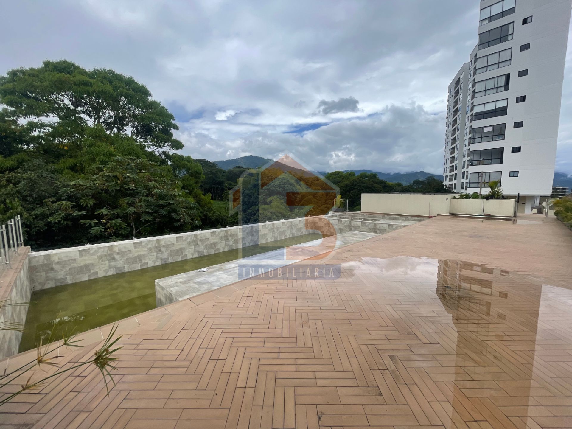 SE VENDE APTO AV 19  (38).jpg