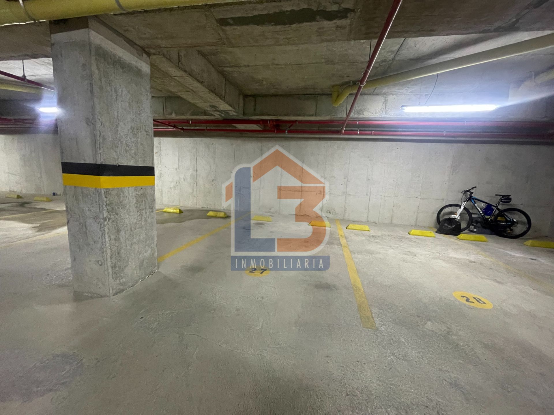 SE VENDE APTO AV 19  (41).jpg