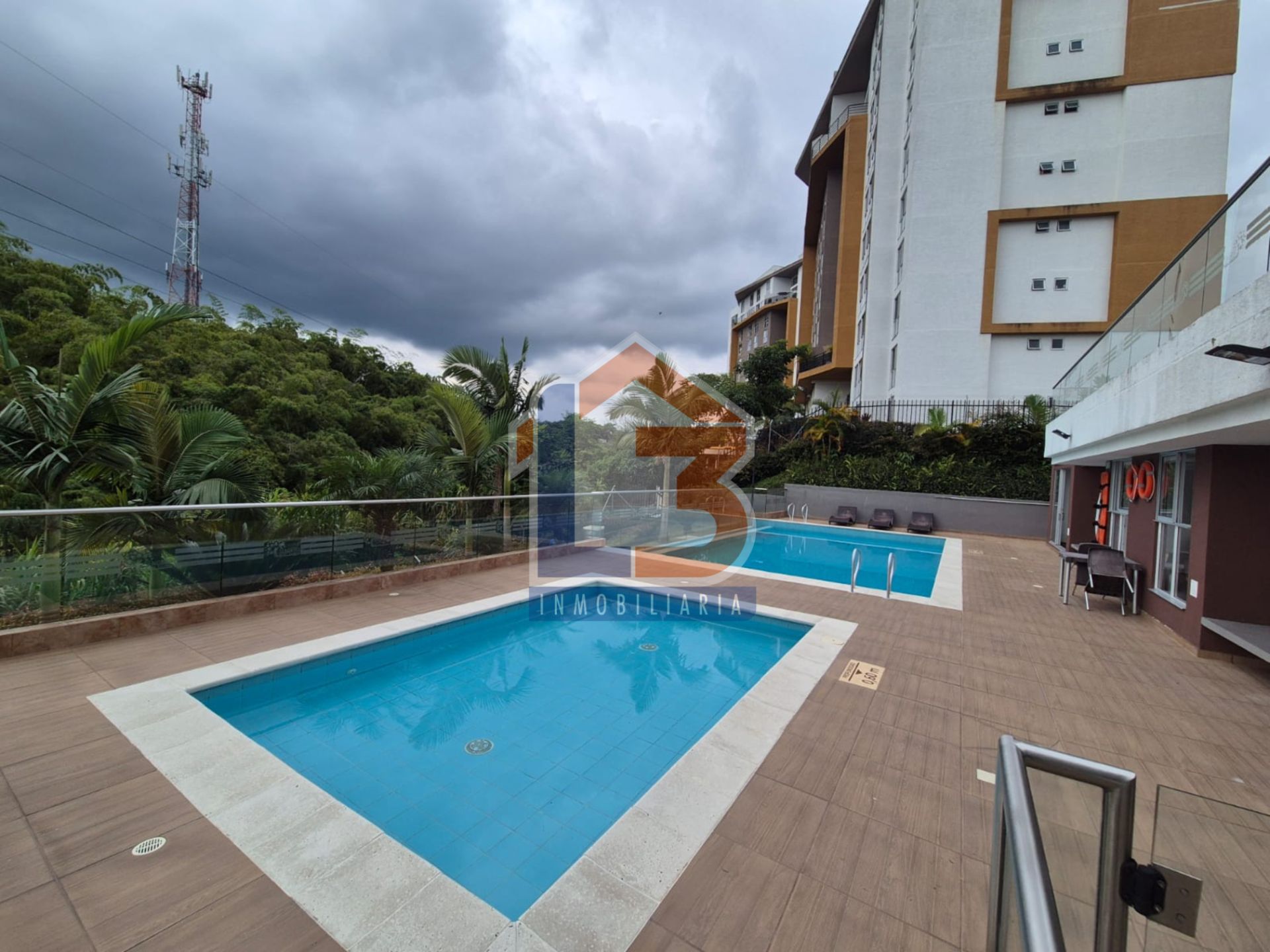 SE VENDE APTO AVENIDA 19 24..jpg