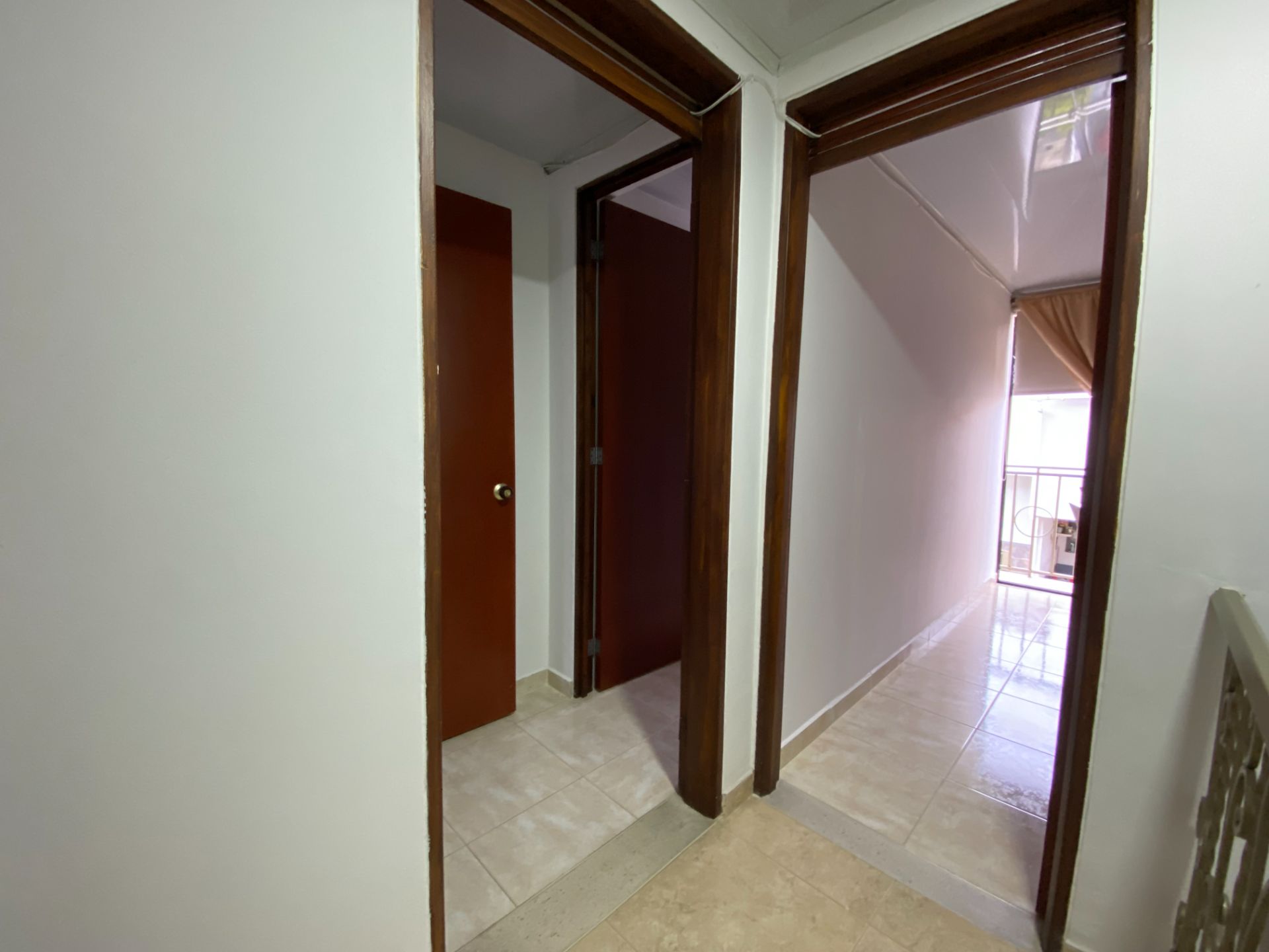 SE VENDE CASA AV CENTENARIO  (1).JPG