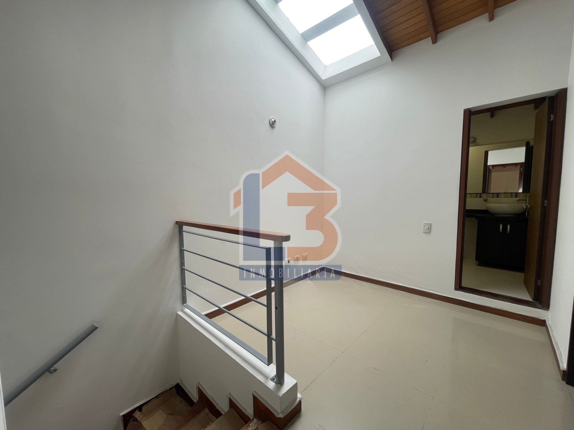 SE VENDE CASA SECTOR COINCA  (22).jpg