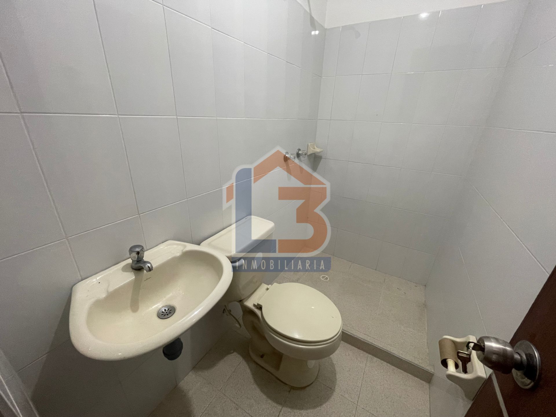 SE VENDE CASA SECTOR COINCA  (30).jpg
