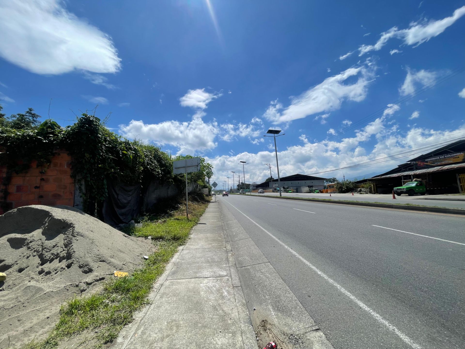 24. Bodega Via Armenia- La Tebaida (9).jpeg