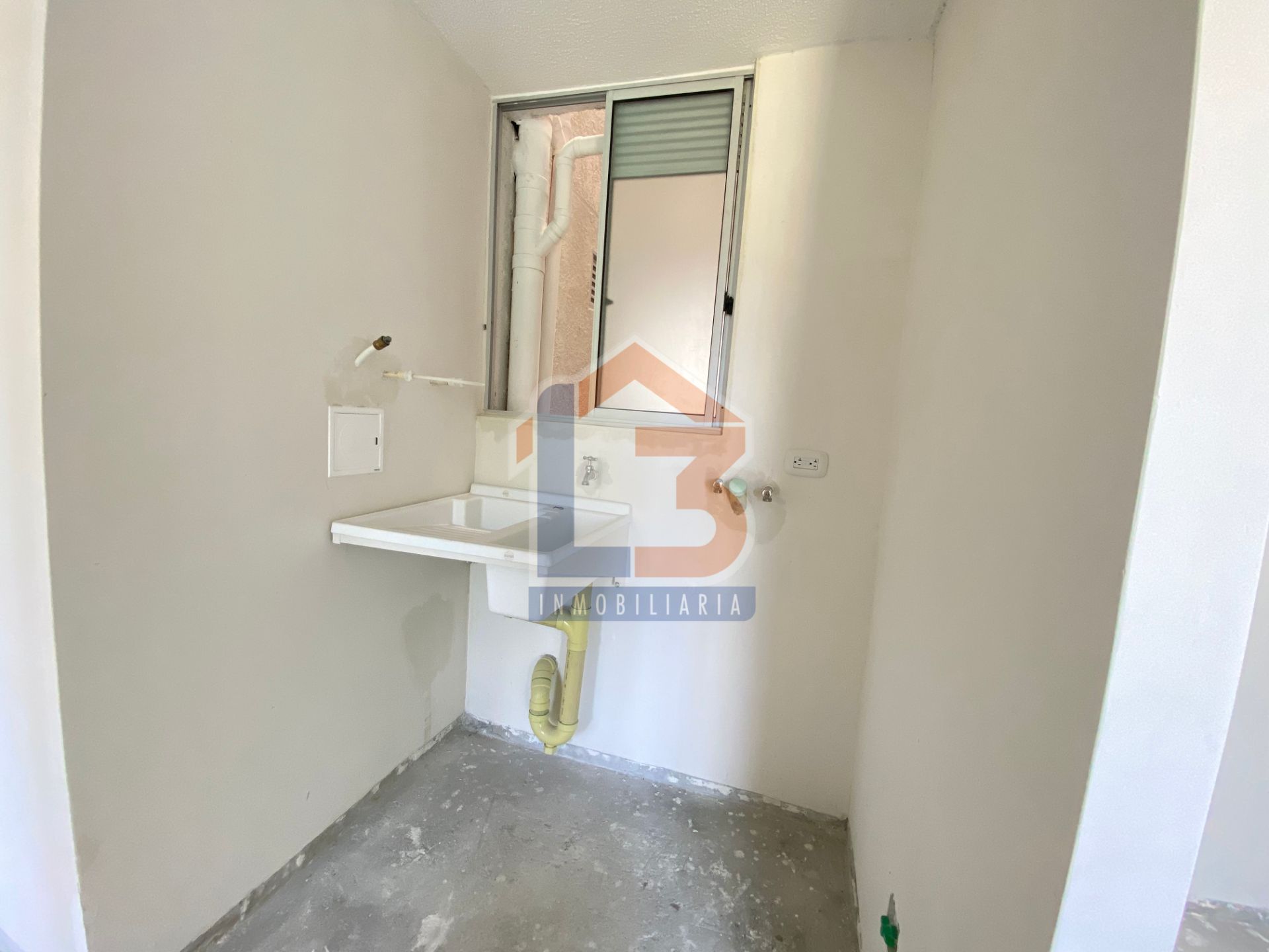 APTOS CALARCA  (20).jpg