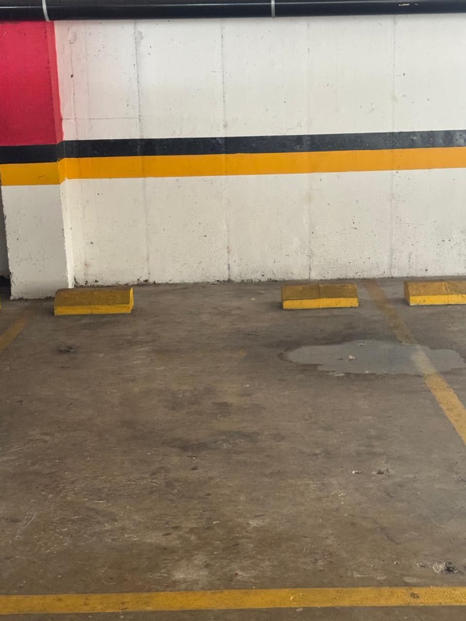 SE VENDE PARQUEADERO AMBAR (2).jpg