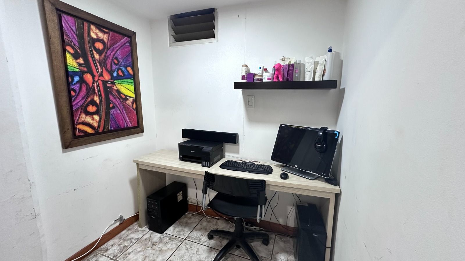 SE VENDE APTO EN LOS PROFESIONALES 9..jpg
