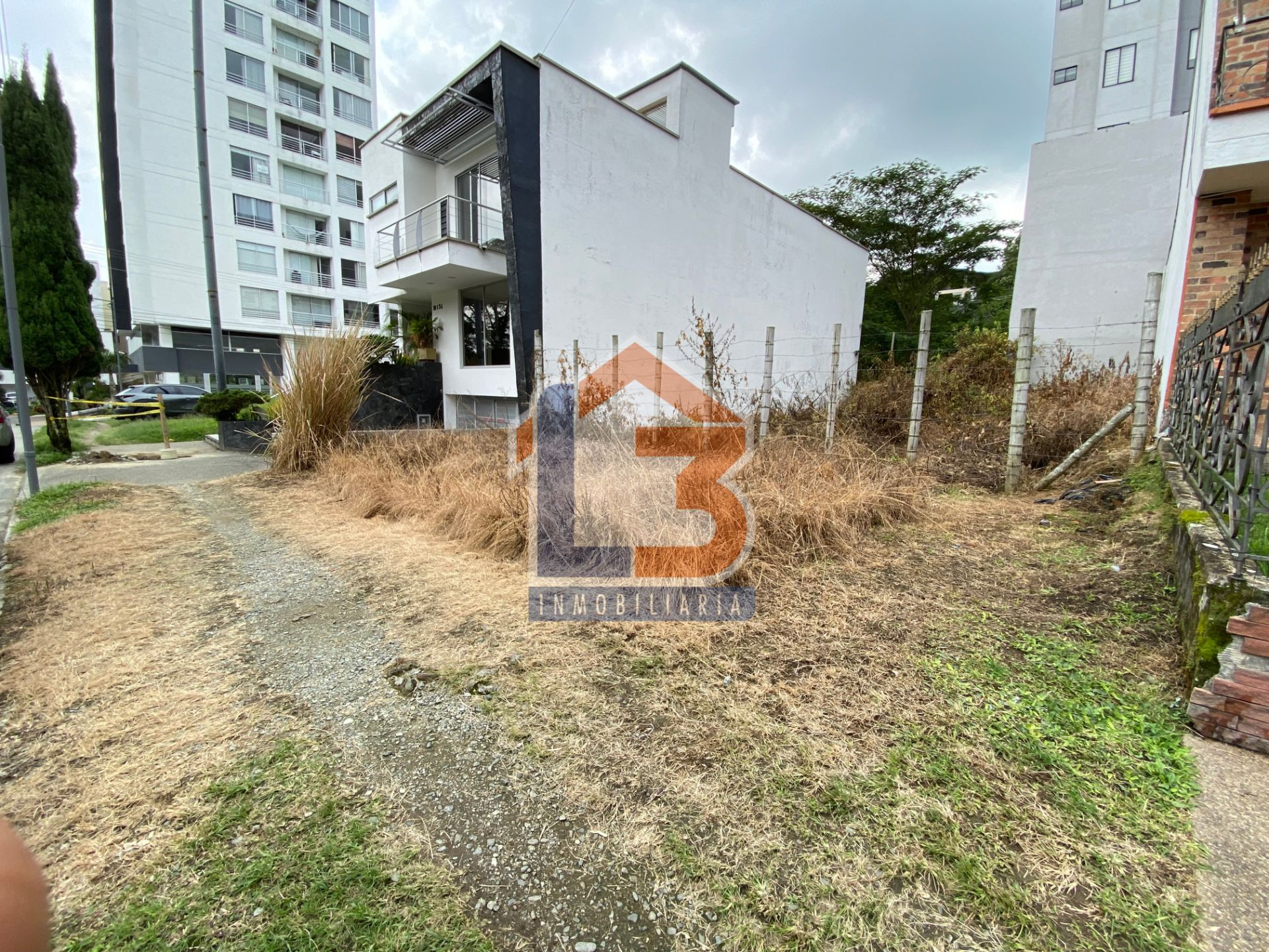 SE VENDE LOTE LA CASTELLANA (1).jpg