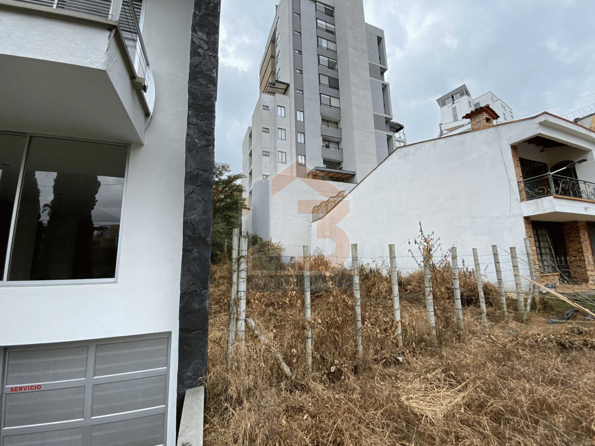 SE VENDE LOTE LA CASTELLANA (10).jpg