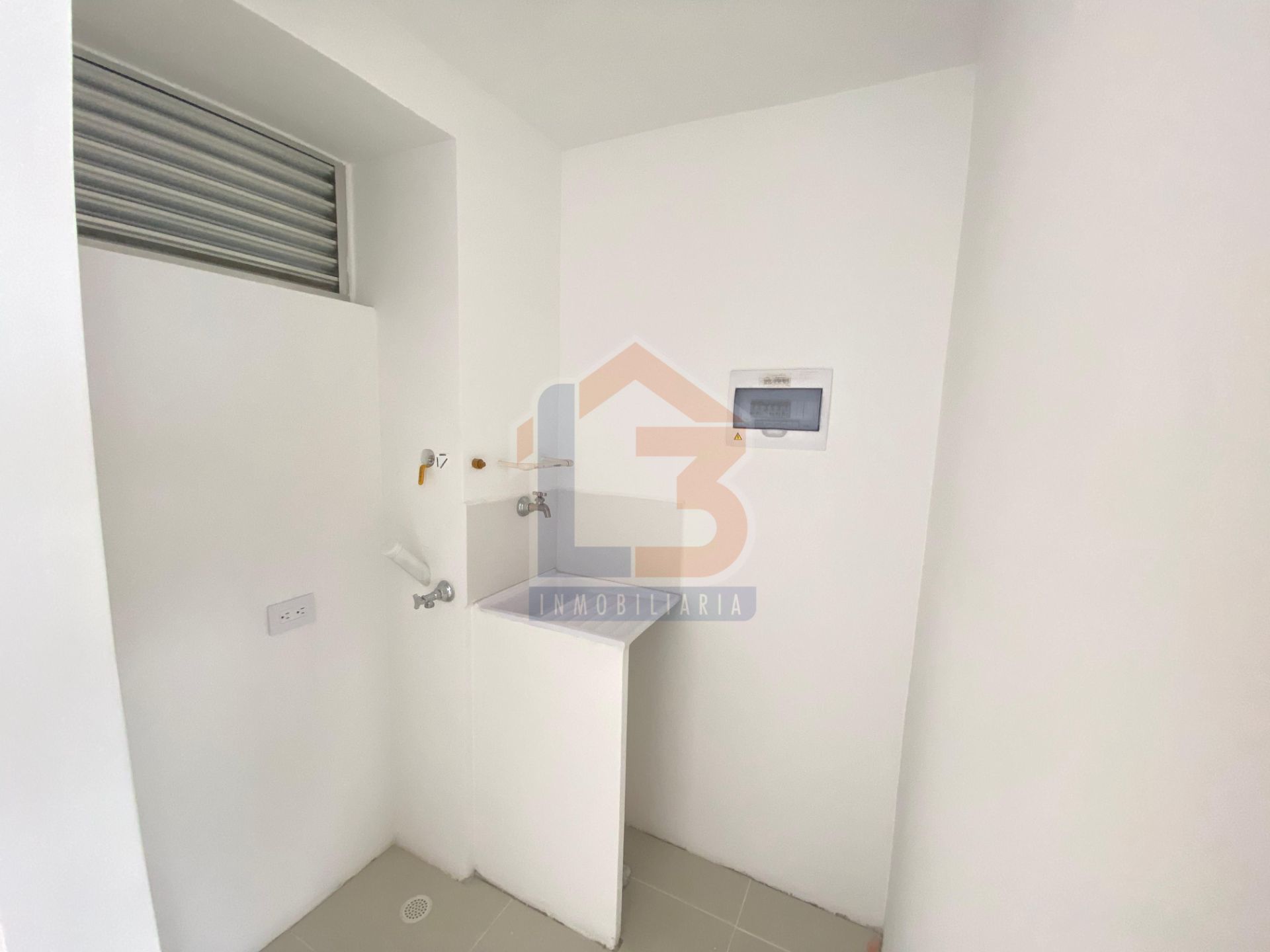 SE VENDE APTO EN ITAGUI  21..jpg