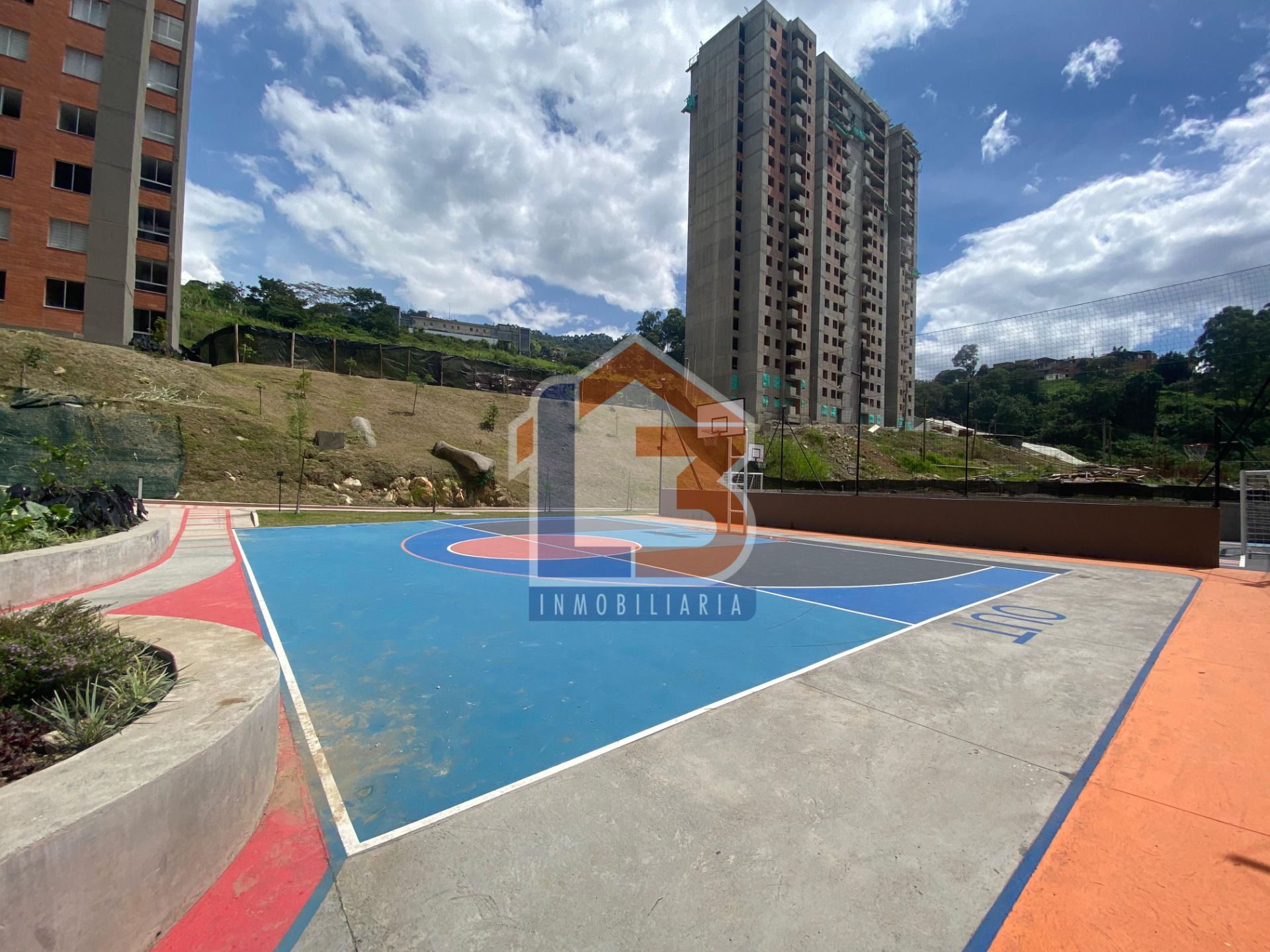 SE VENDE APTO EN ITAGUI  24..jpg