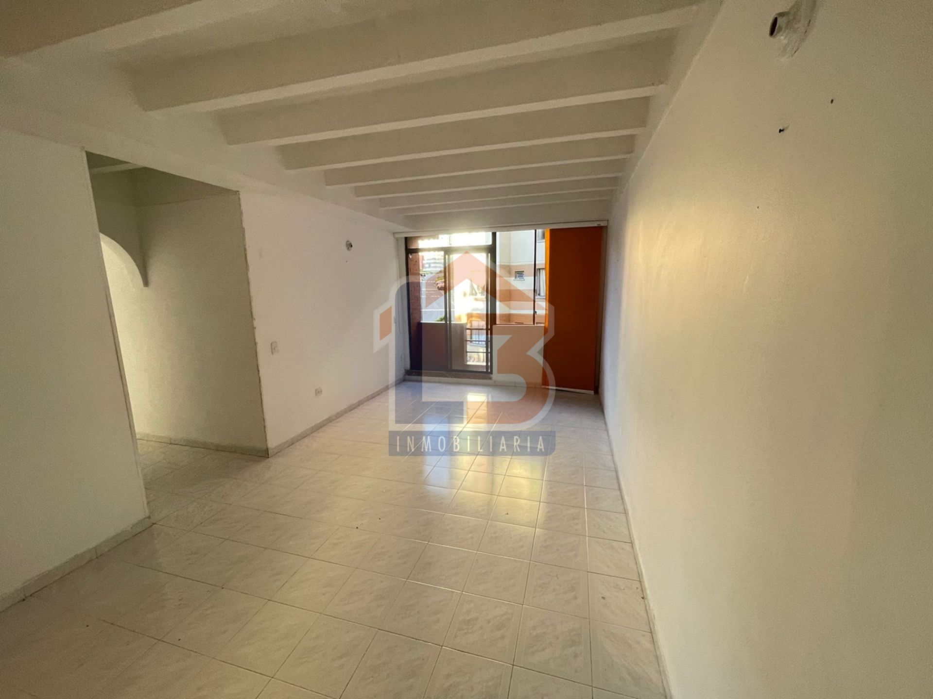 APARTAMENTO AV 19  (7).jpg