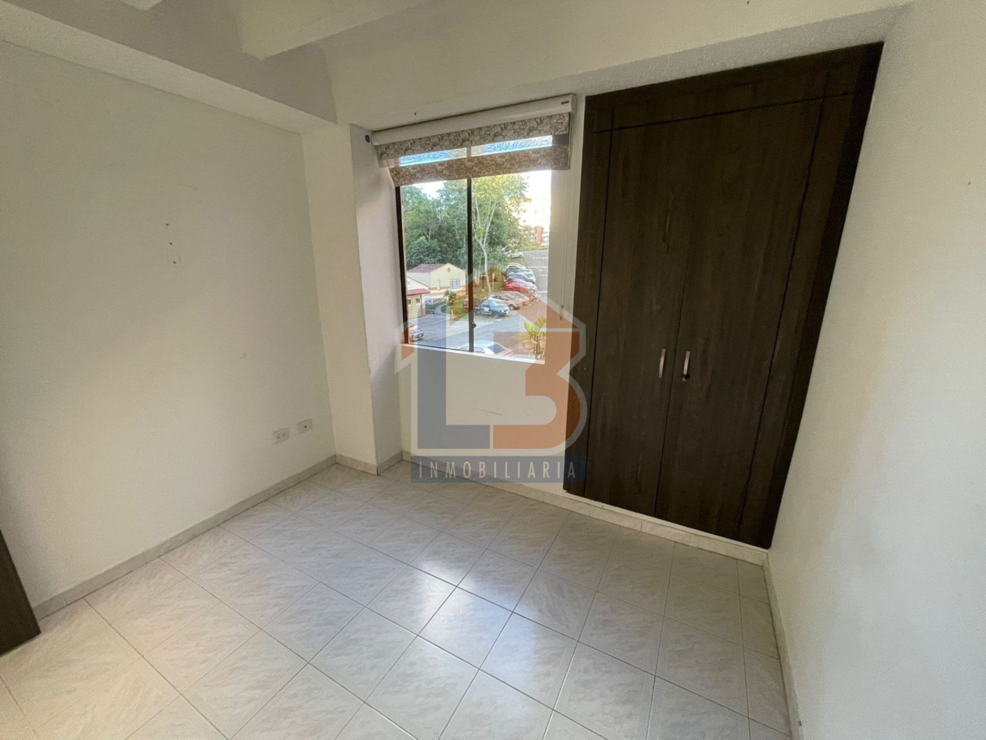 APARTAMENTO AV 19  (19).jpg