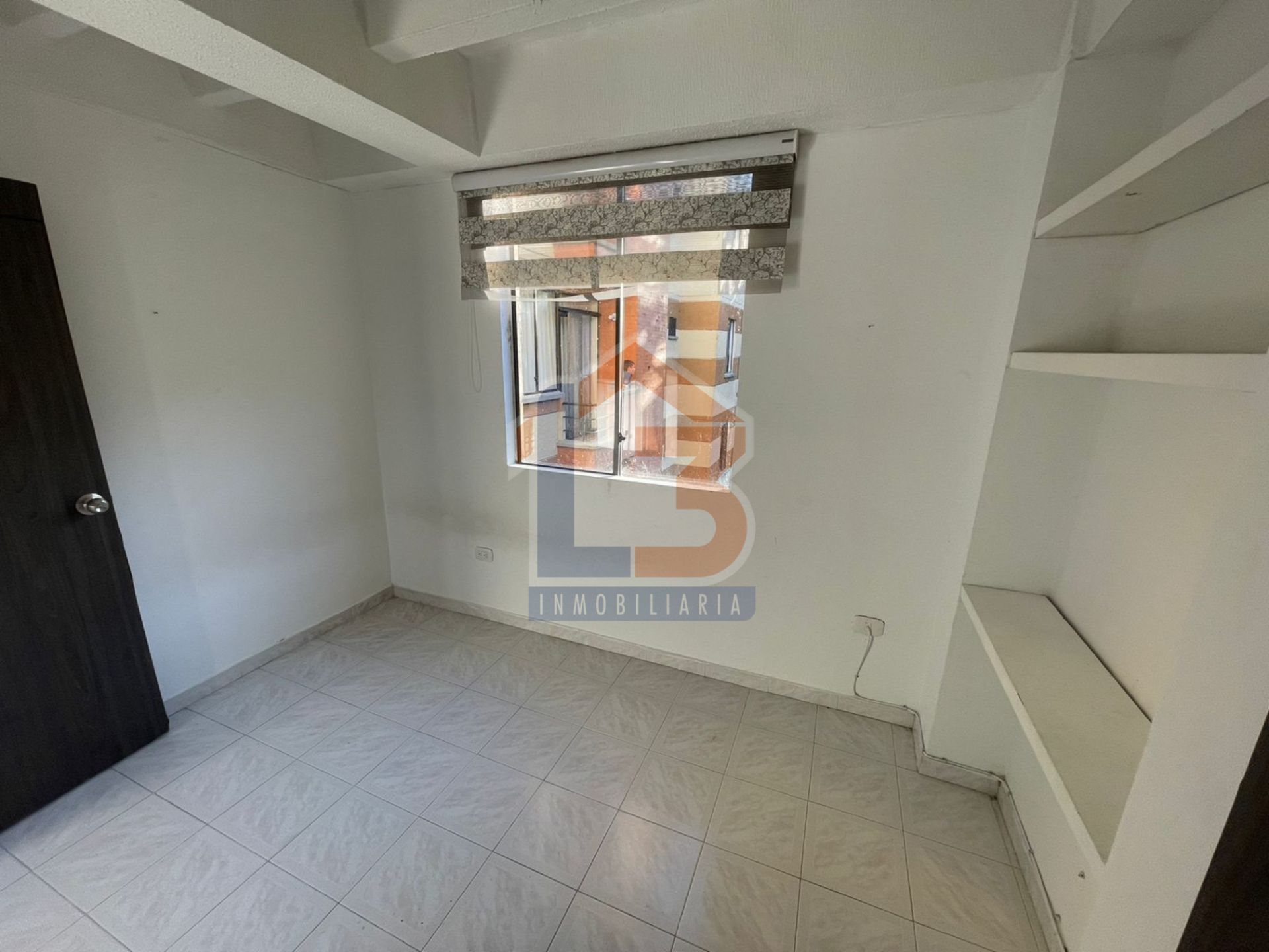 APARTAMENTO AV 19  (22).jpg