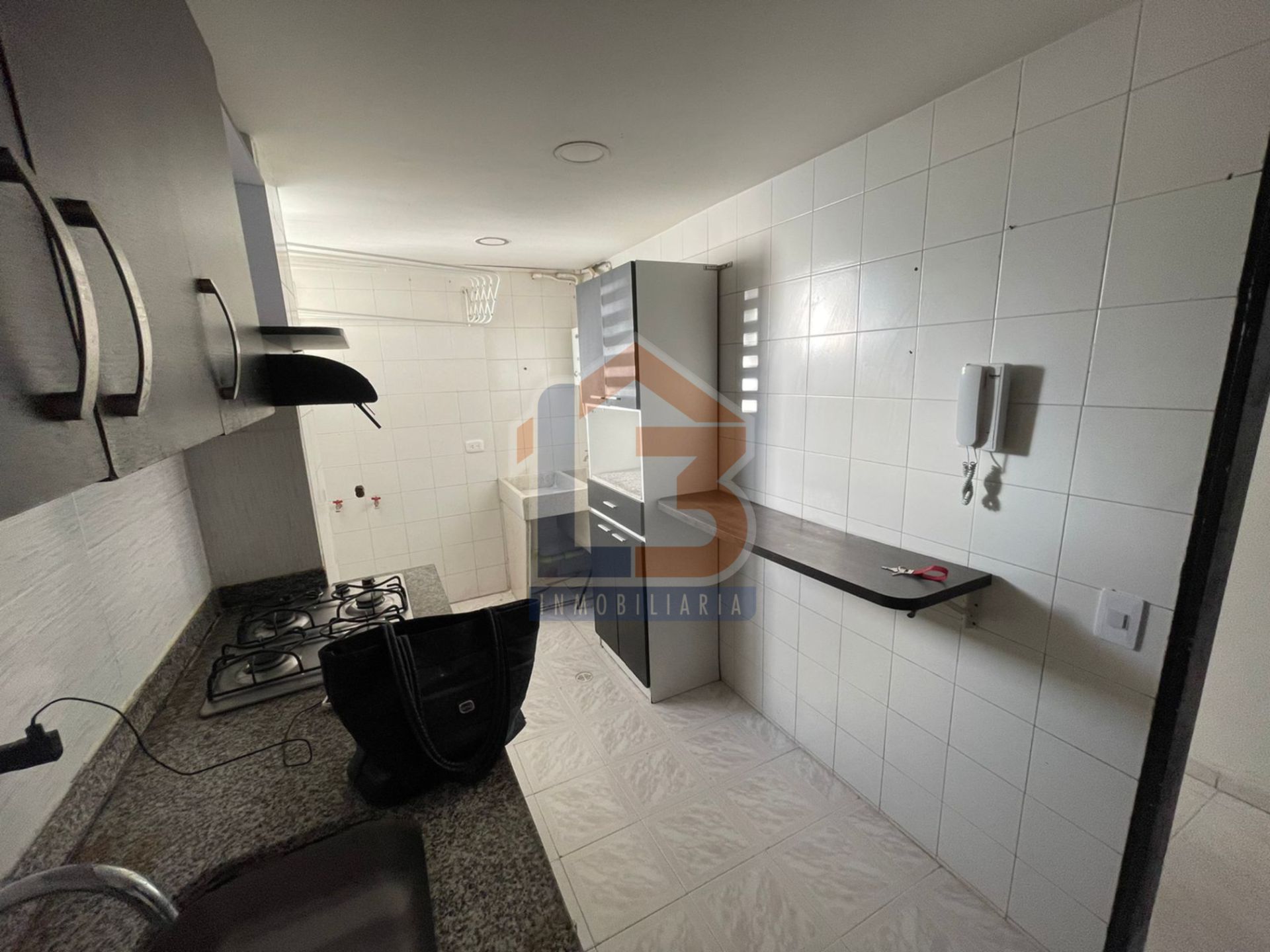 APARTAMENTO AV 19  (25).jpg