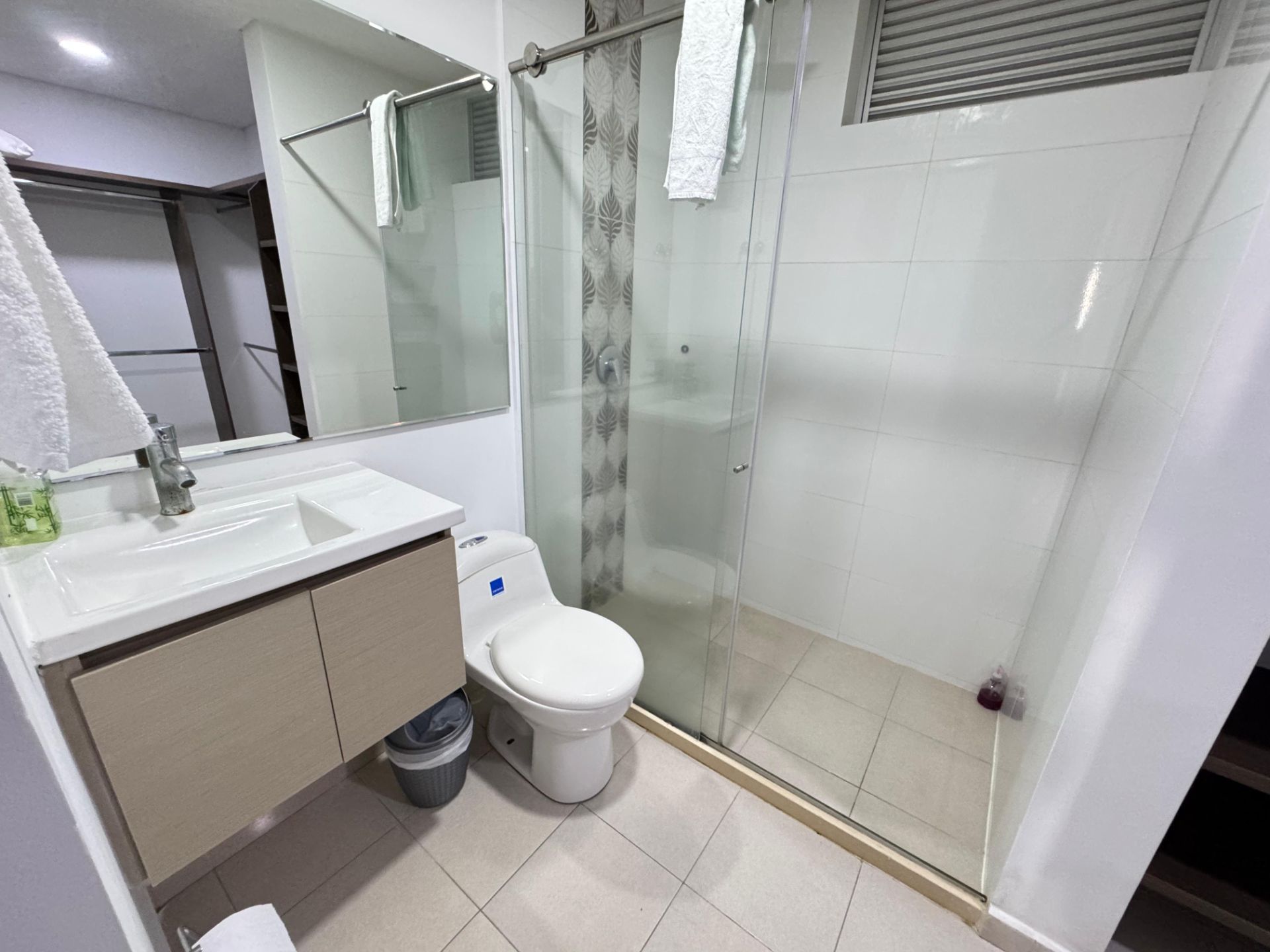 LINDO APARTAMENTO AMOBLADO SECTOR FUNDADORES ALQUILER POR NOCHES (9).jpg
