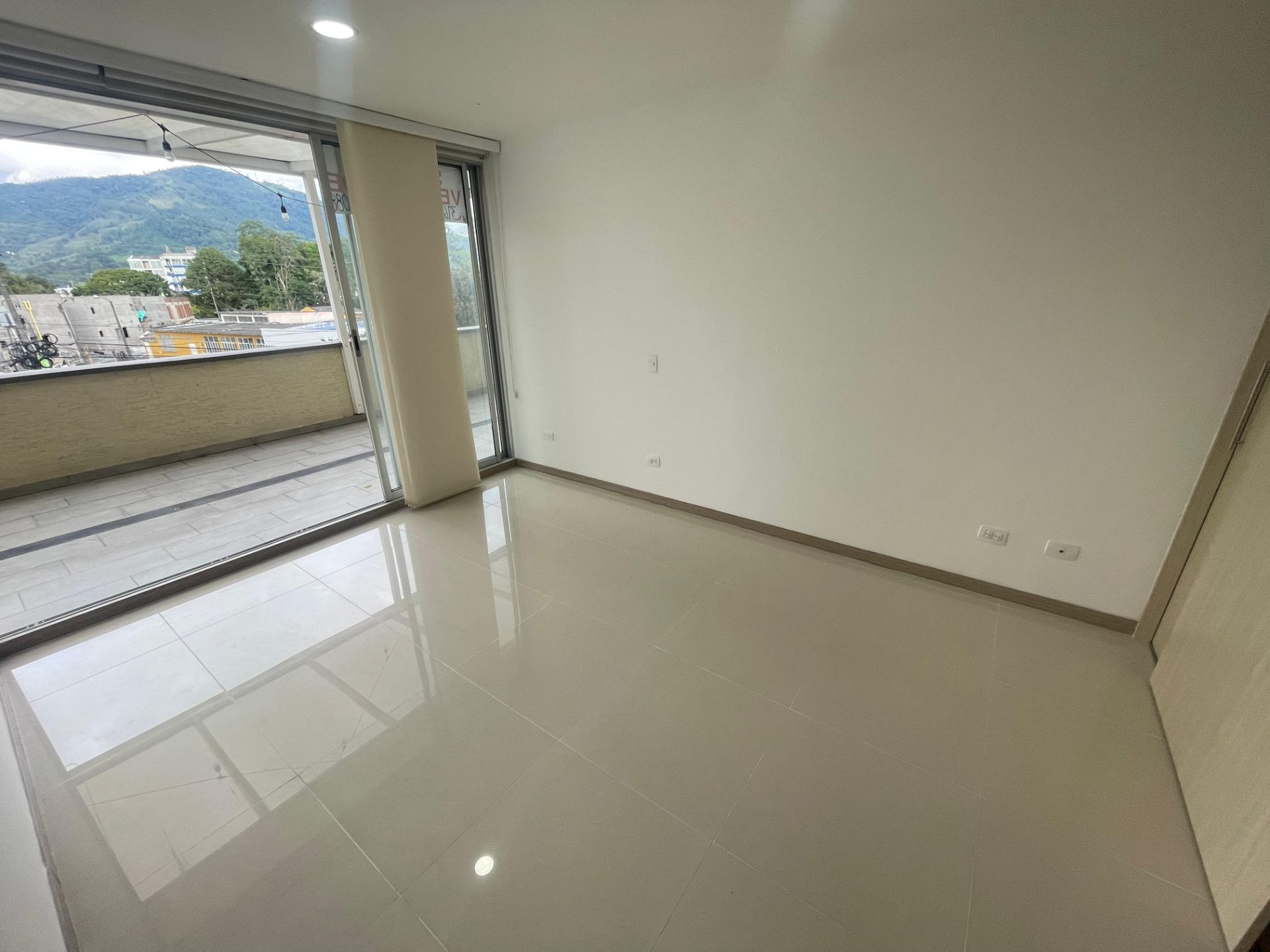6. TORRE ALAMEDA 19 APARTAMENTO  205 (44).jpeg