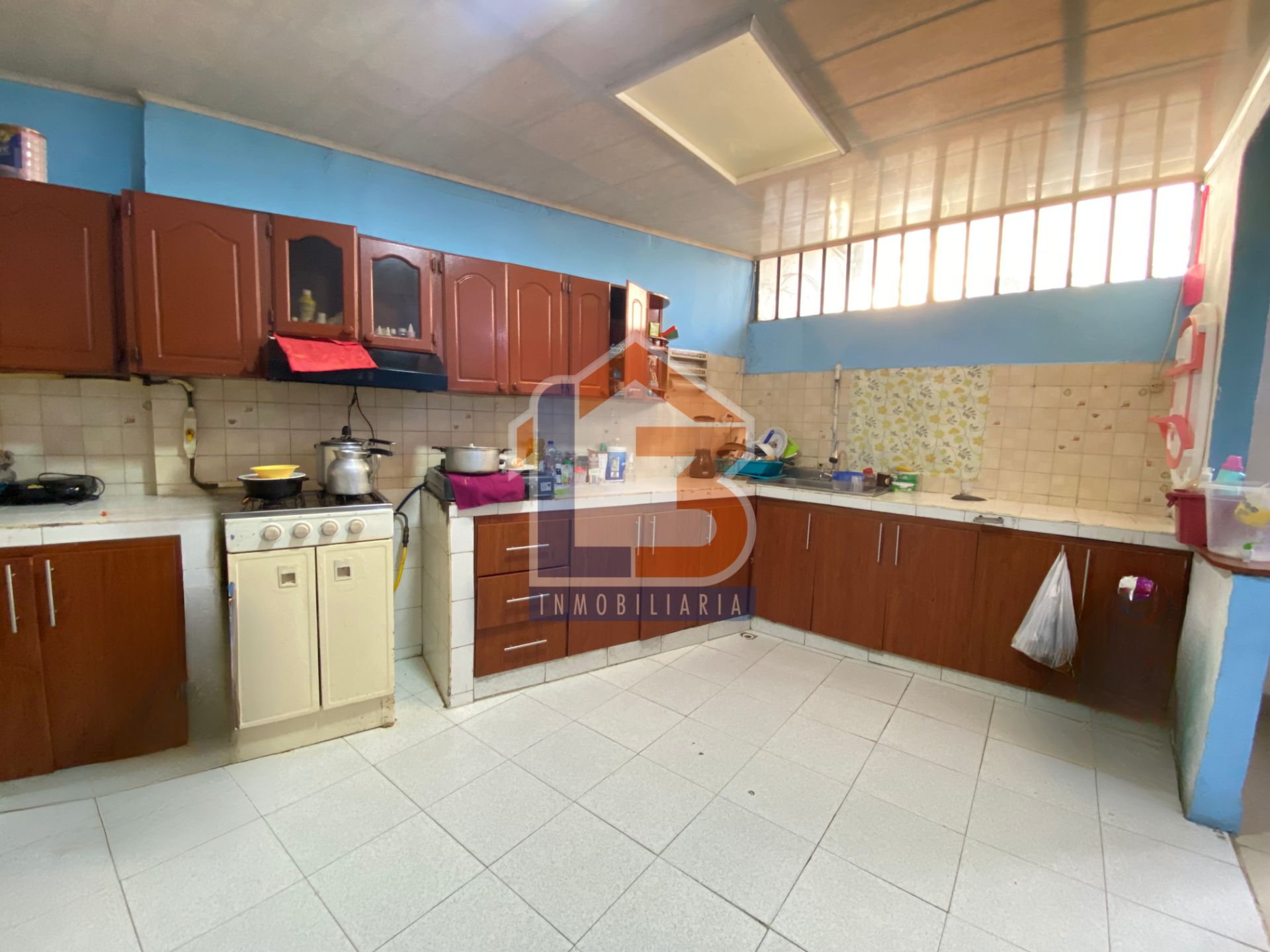 SE VENDE CASA CARRERA 19 (13).jpg