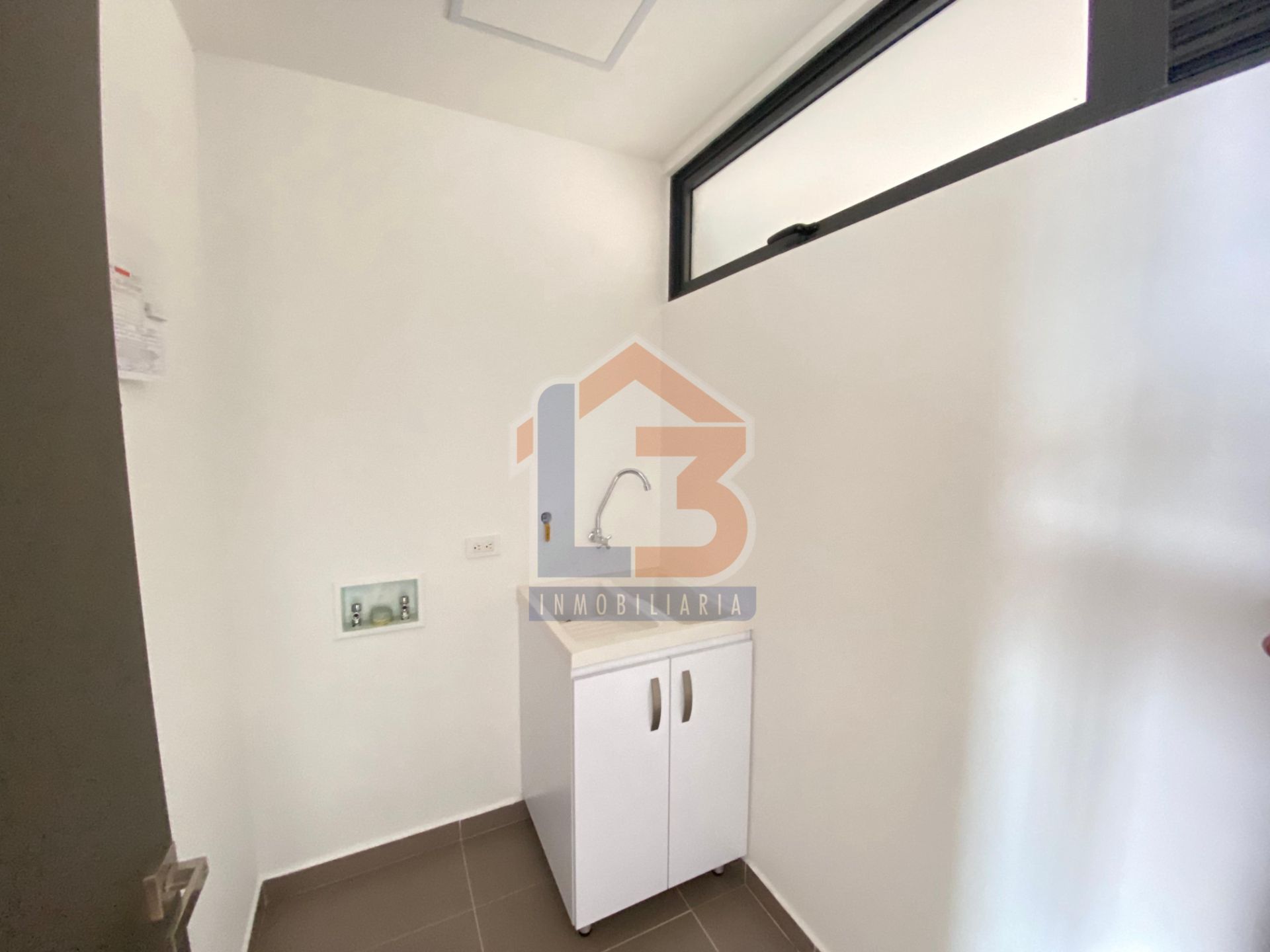 SE VENDE APTO EN EL POBLADO MEDELLIN  (26).jpg