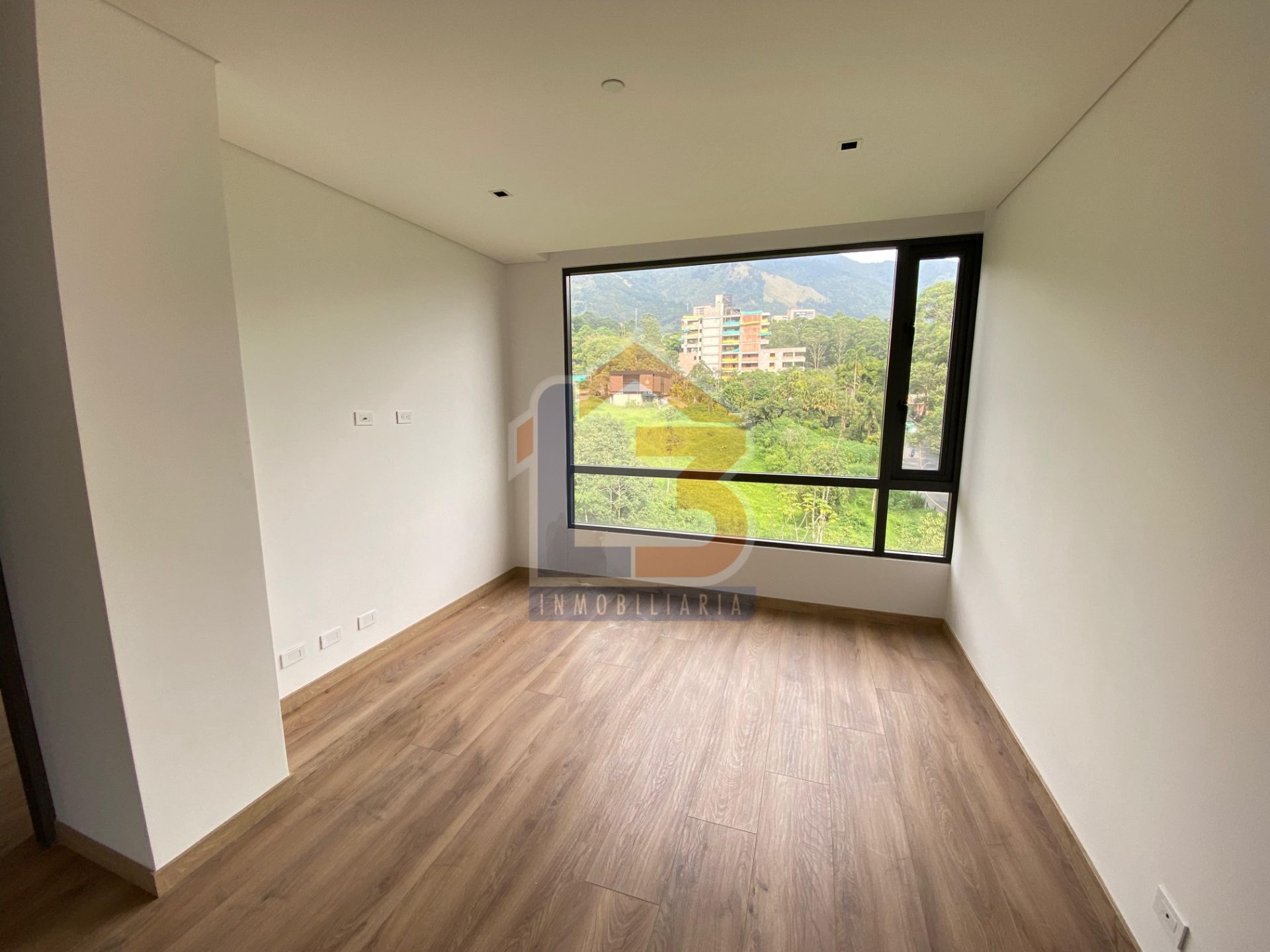 SE VENDE APTO EN EL POBLADO MEDELLIN  (22).jpg