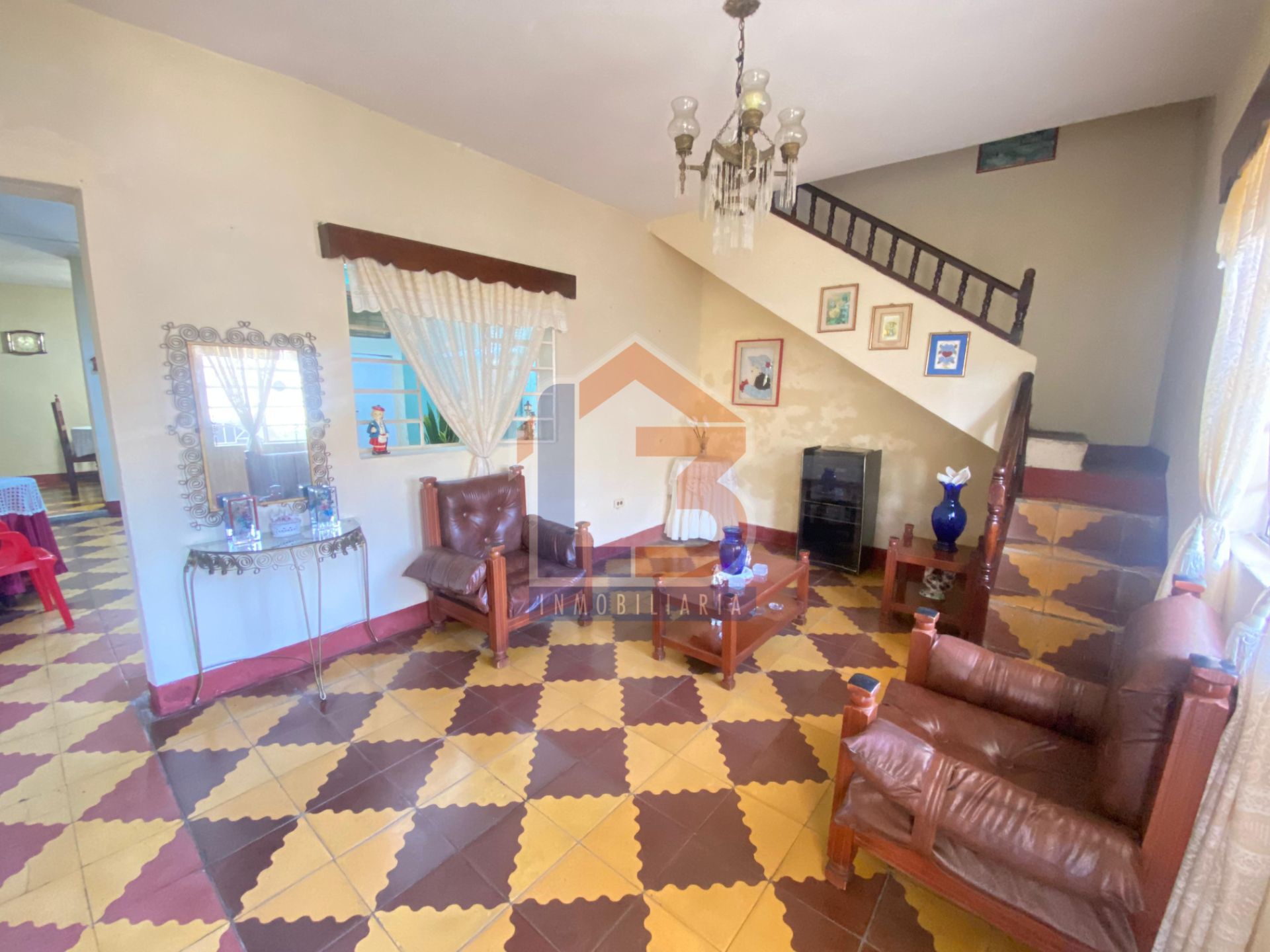 SE VENDE CASA EN COPACABANA MEDELLIN  (2).jpg